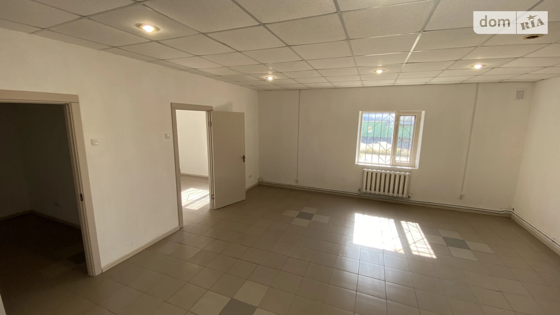 Сдается в аренду помещения свободного назначения 1350 кв. м в 1-этажном здании, цена: 108000 грн - фото 4