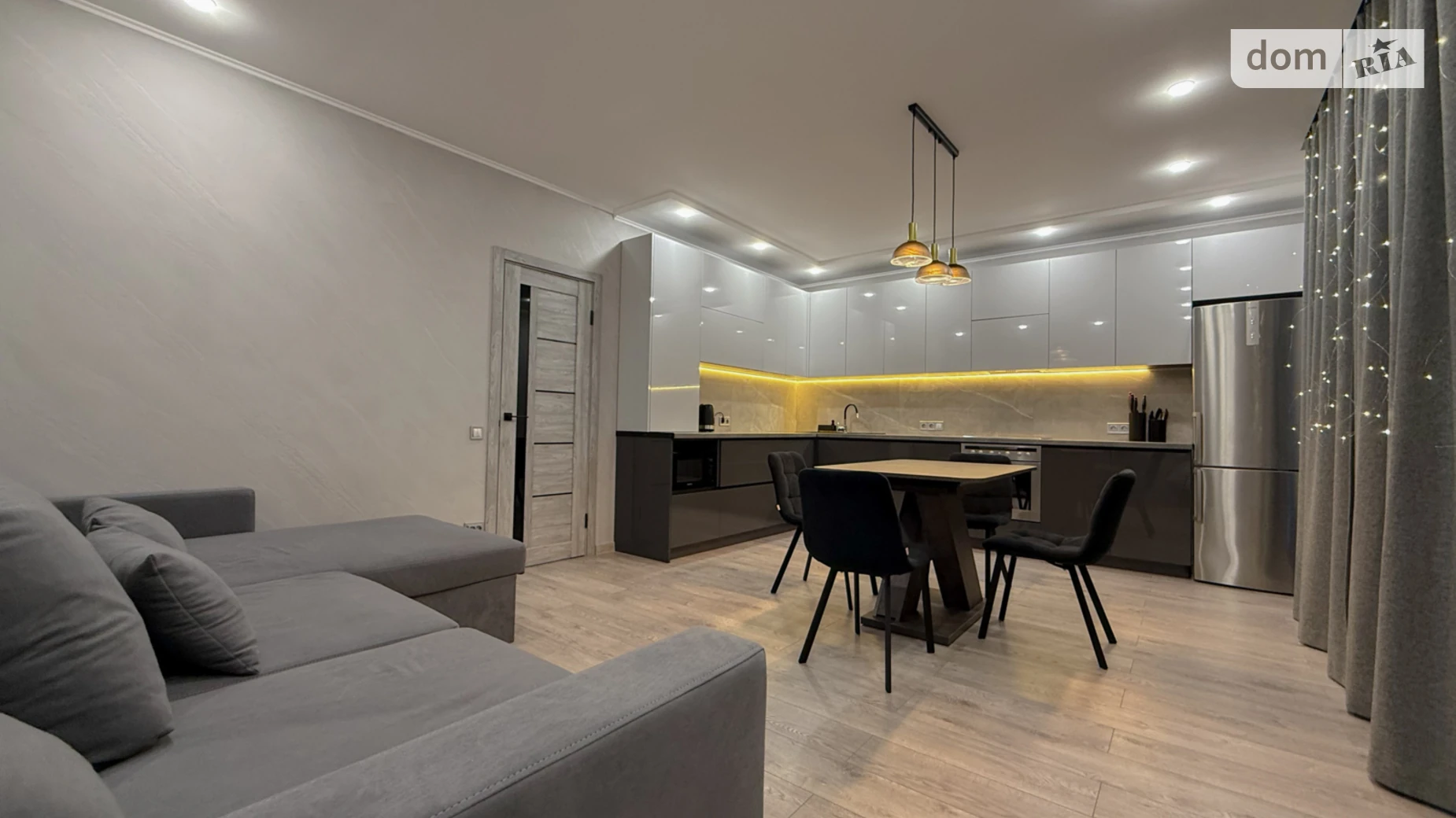 Продается 2-комнатная квартира 53.2 кв. м в Ровно, ул. Соборная, 16 - фото 5