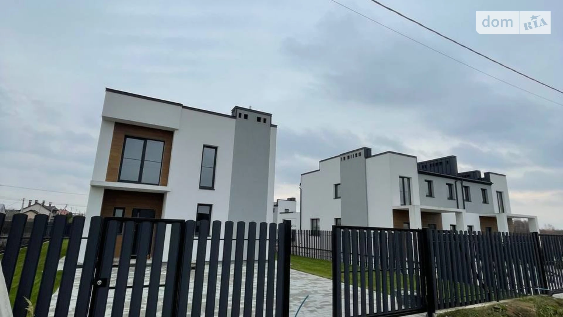 Продается дом на 2 этажа 144 кв. м с балконом, цена: 136800 $ - фото 2