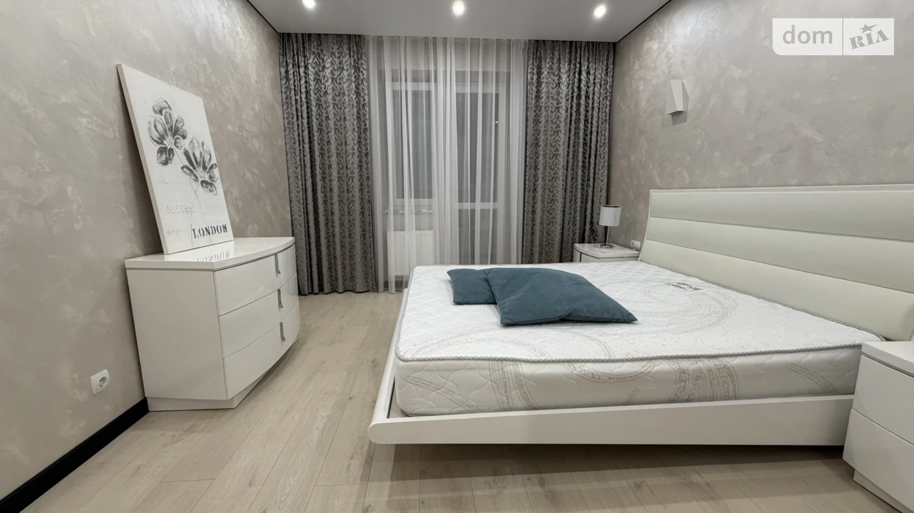 Продается 2-комнатная квартира 70 кв. м в Виннице, ул. Анатолия Бортняка, 14 - фото 3