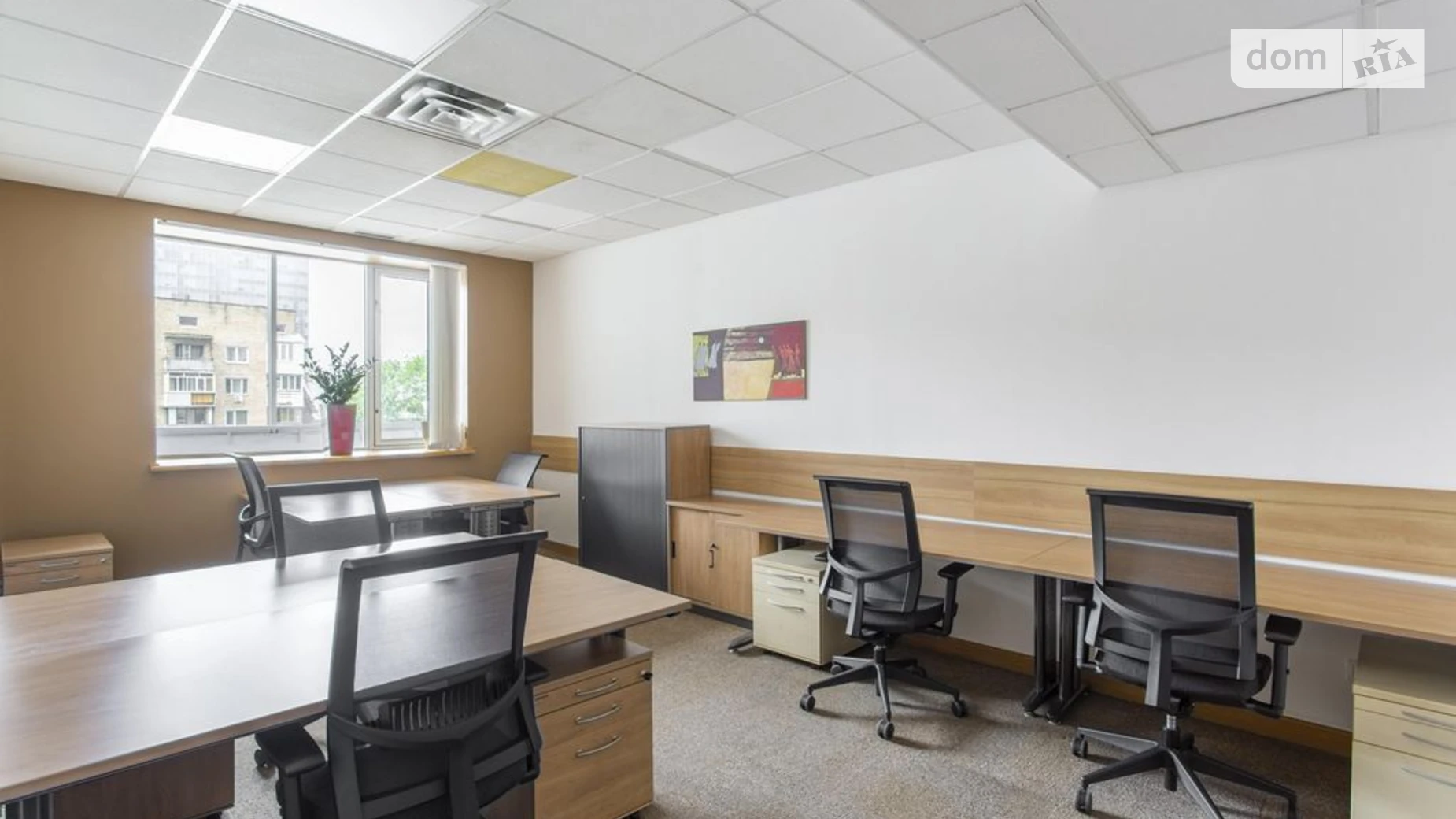 Сдается в аренду офис 15 кв. м в бизнес-центре, цена: 670 $ - фото 2