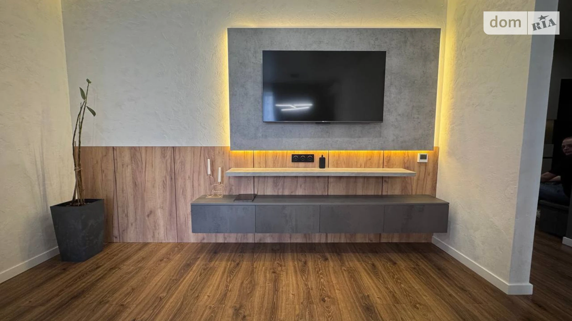 Продается 1-комнатная квартира 55 кв. м в Днепре, ул. Набережная Победы, 42Ф - фото 2