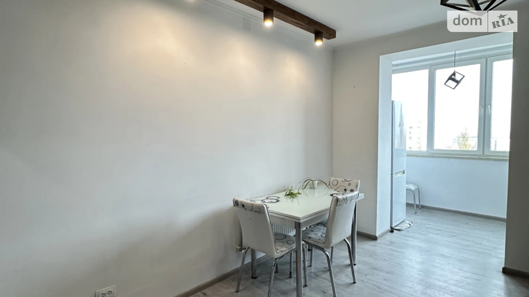 2-комнатная квартира 83 кв. м в Тернополе, ул. Будного Степана, 28 - фото 4