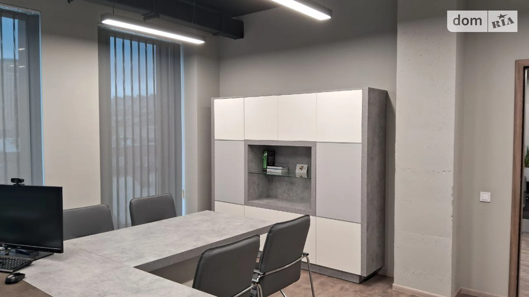 Сдается в аренду офис 668 кв. м в бизнес-центре, цена: 8684 $ - фото 2
