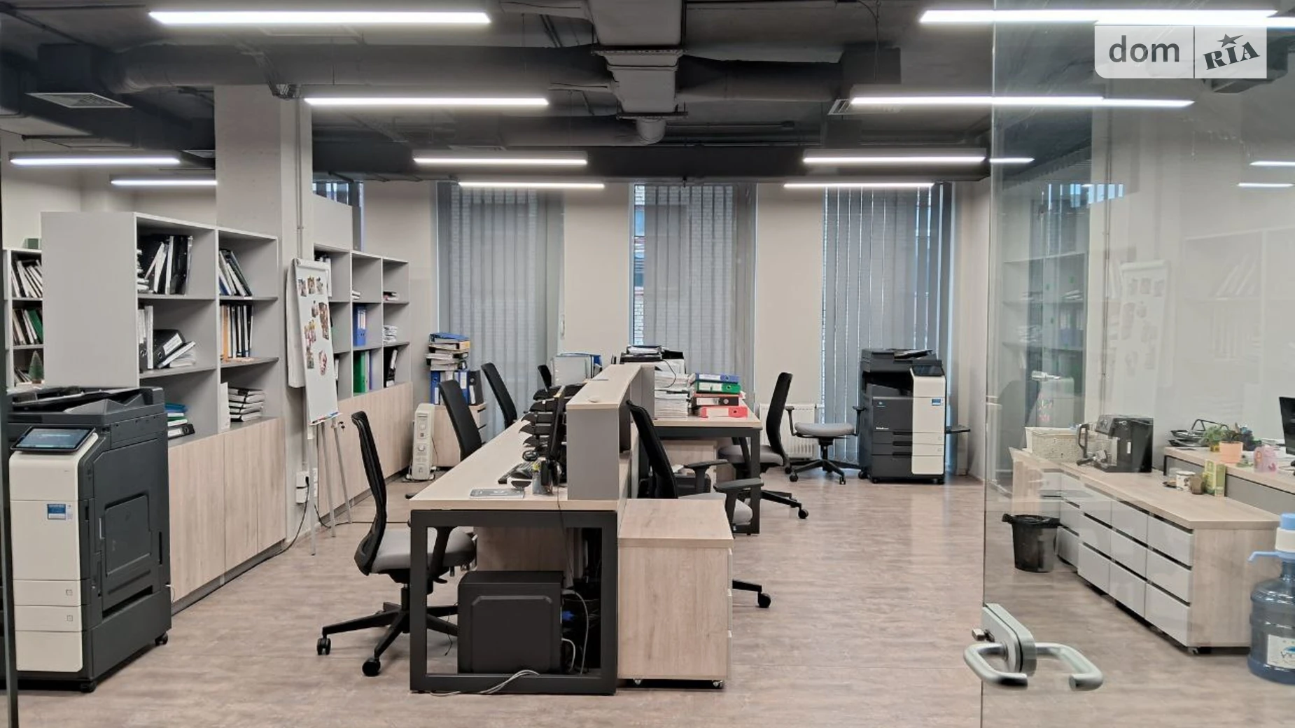 Сдается в аренду офис 668 кв. м в бизнес-центре, цена: 8684 $ - фото 5
