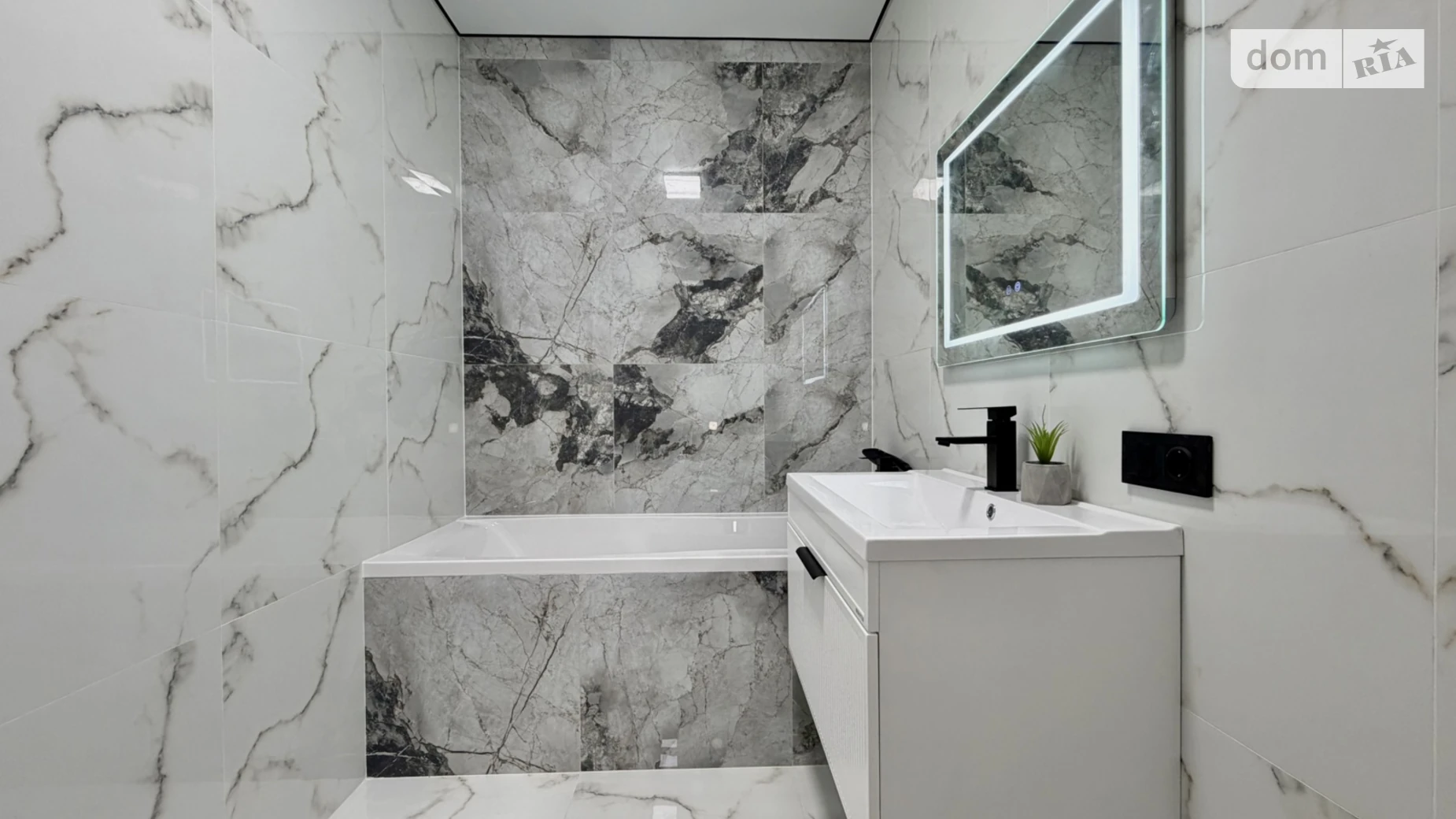 Продается 1-комнатная квартира 44 кв. м в Виннице, ул. Келецкая - фото 2