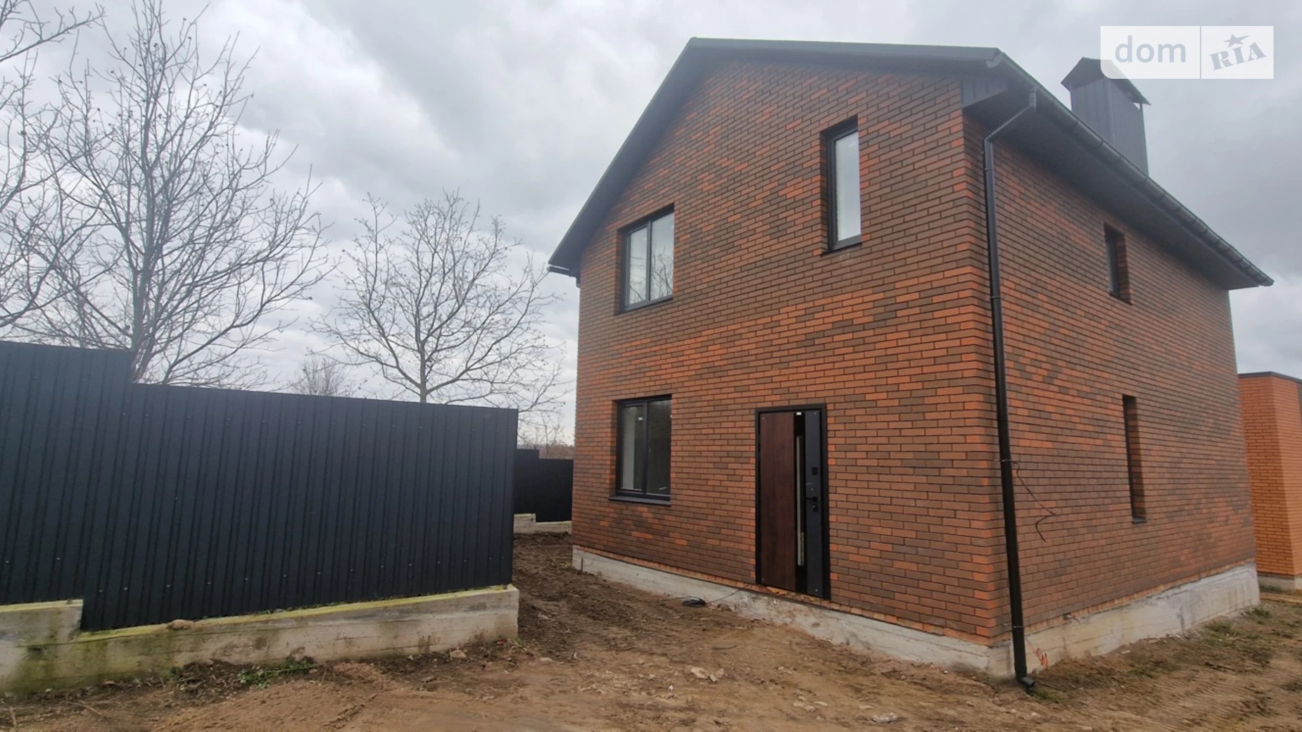 Продается дом на 2 этажа 107 кв. м с бассейном, цена: 88000 $ - фото 3