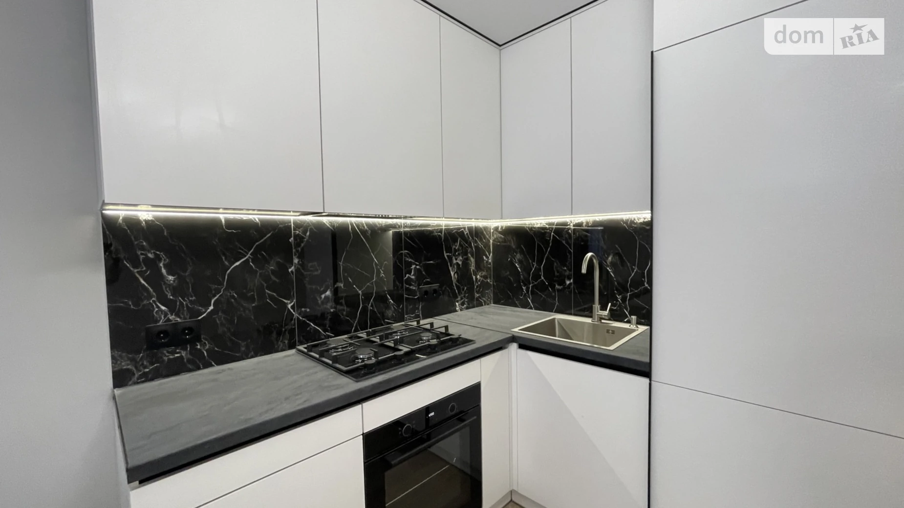 1-комнатная квартира 32 кв. м в Тернополе, ул. Смакулы - фото 2