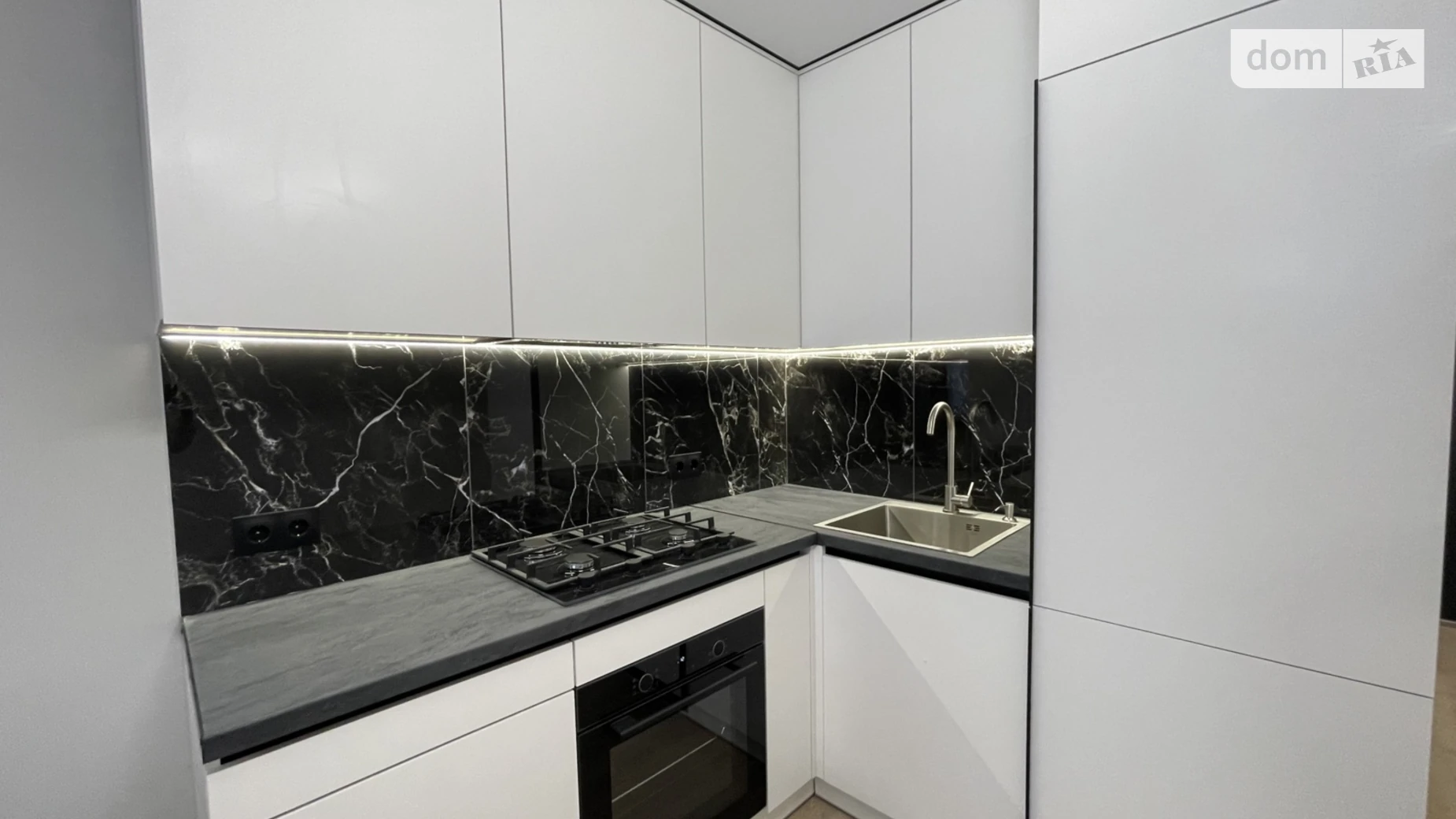 1-комнатная квартира 32 кв. м в Тернополе, ул. Смакулы - фото 3