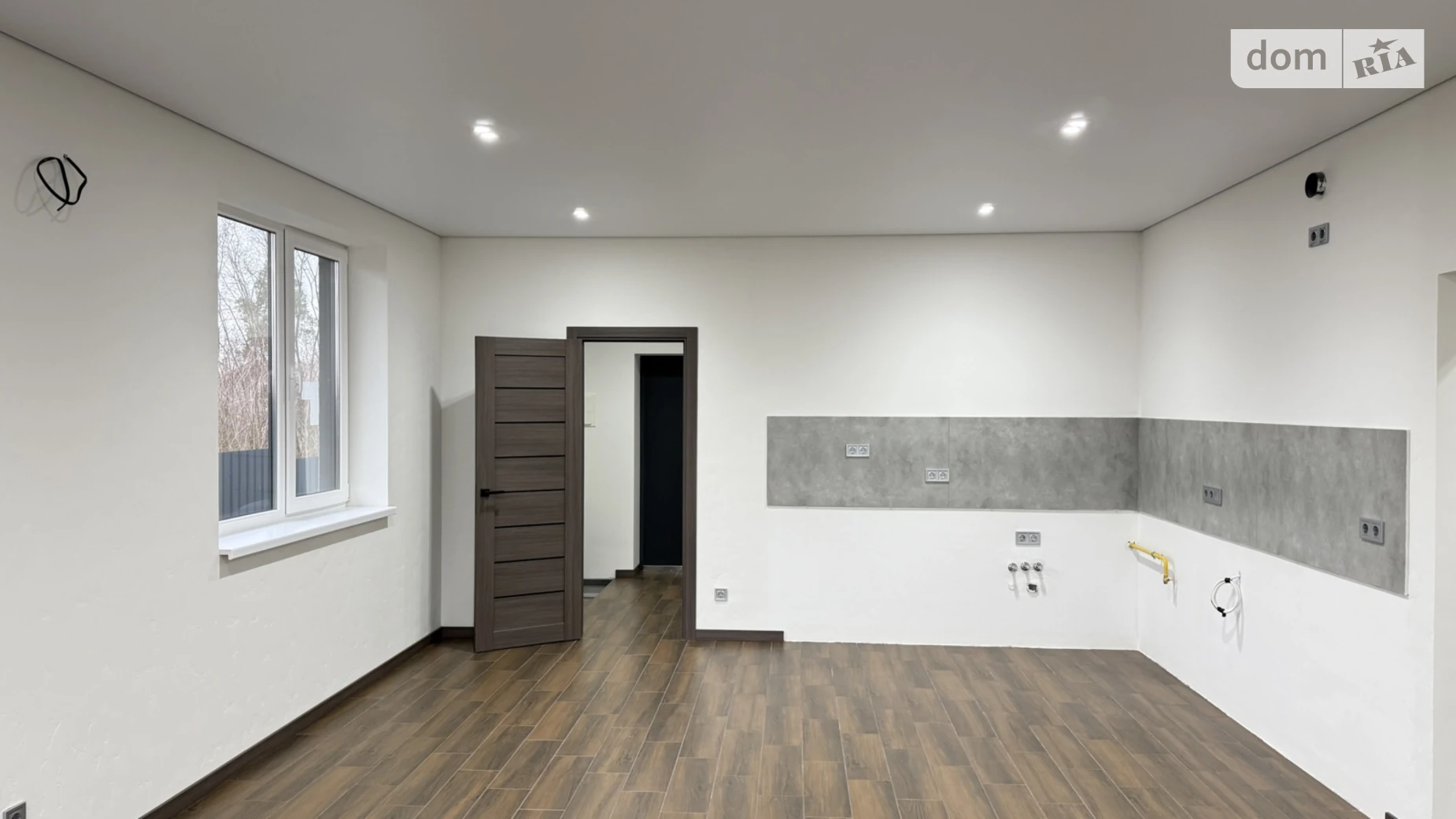 Продается одноэтажный дом 120 кв. м с камином, цена: 160000 $ - фото 2