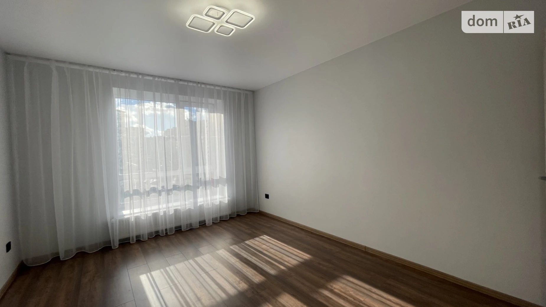 1-комнатная квартира 40 кв. м в Тернополе, ул. Академика Сергея Королева - фото 3