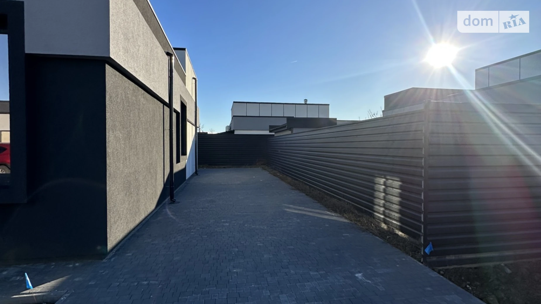 Продается одноэтажный дом 130 кв. м с бассейном, цена: 130000 $ - фото 2