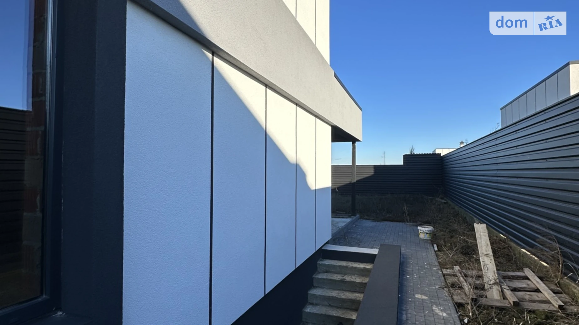 Продается одноэтажный дом 130 кв. м с бассейном, цена: 130000 $ - фото 3