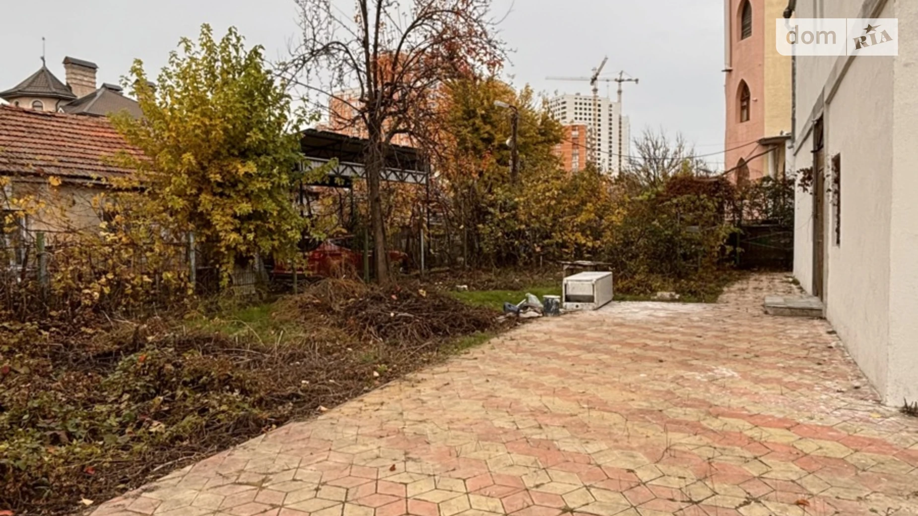 Продается дом на 2 этажа 300 кв. м с гаражом, цена: 250000 $ - фото 2