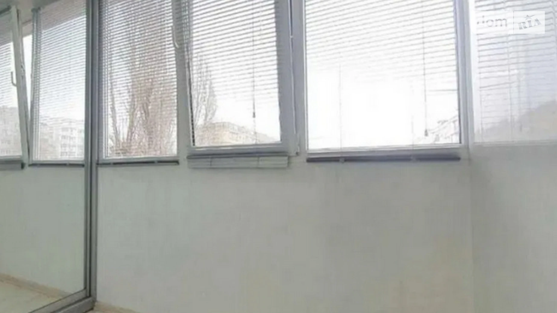 Продается 3-комнатная квартира 60 кв. м в Харькове, ул. Защитников Неба(Тобольская), 52 - фото 3