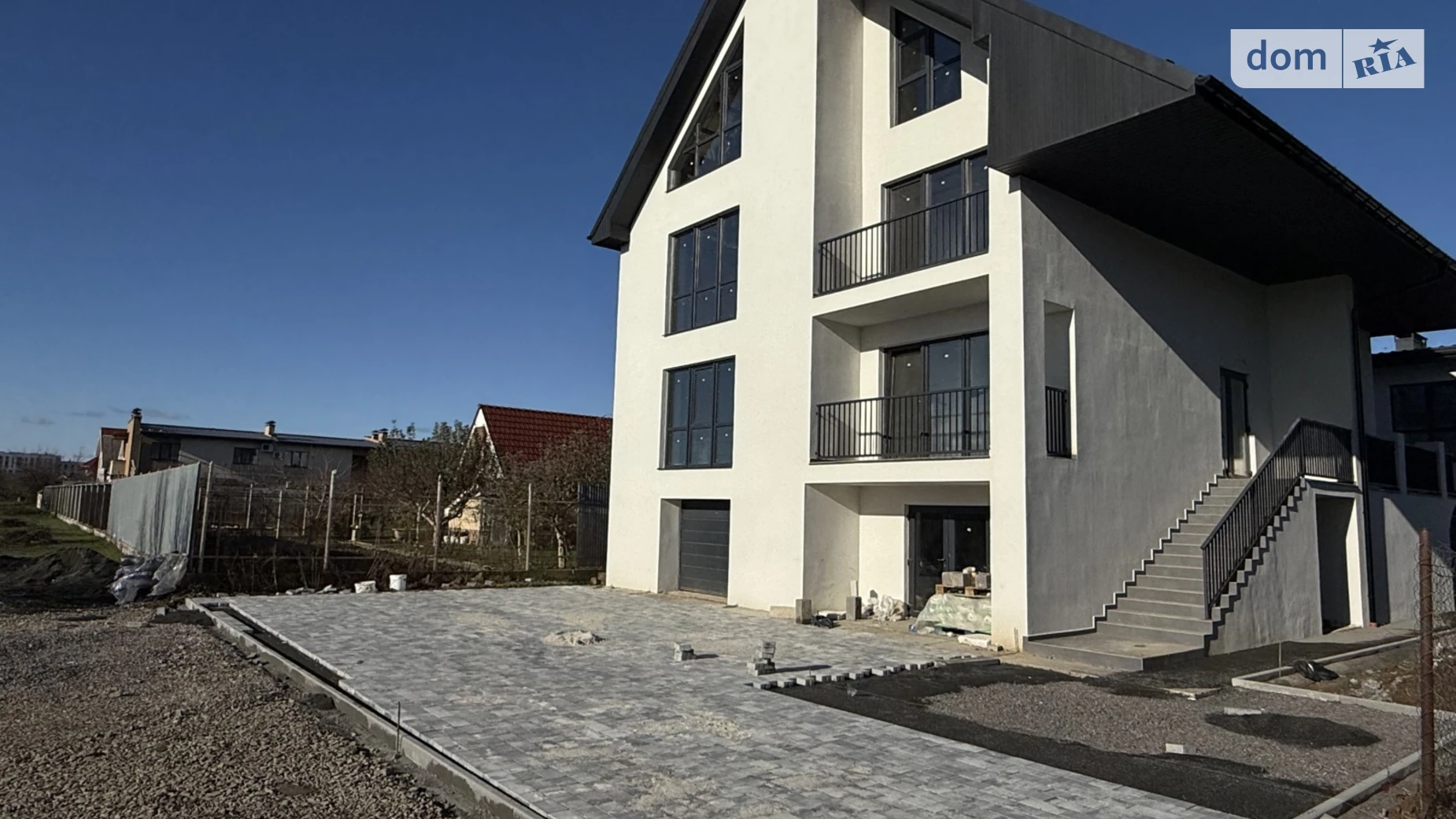 Продается 1-комнатная квартира 52.9 кв. м в Минае, ул. Славянская, 17 - фото 4