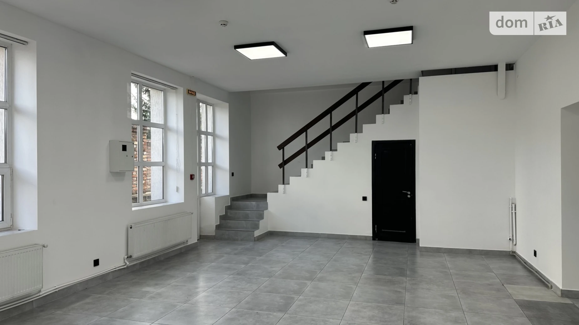 Сдается в аренду помещения свободного назначения 495.8 кв. м в 2-этажном здании, цена: 99160 грн - фото 3