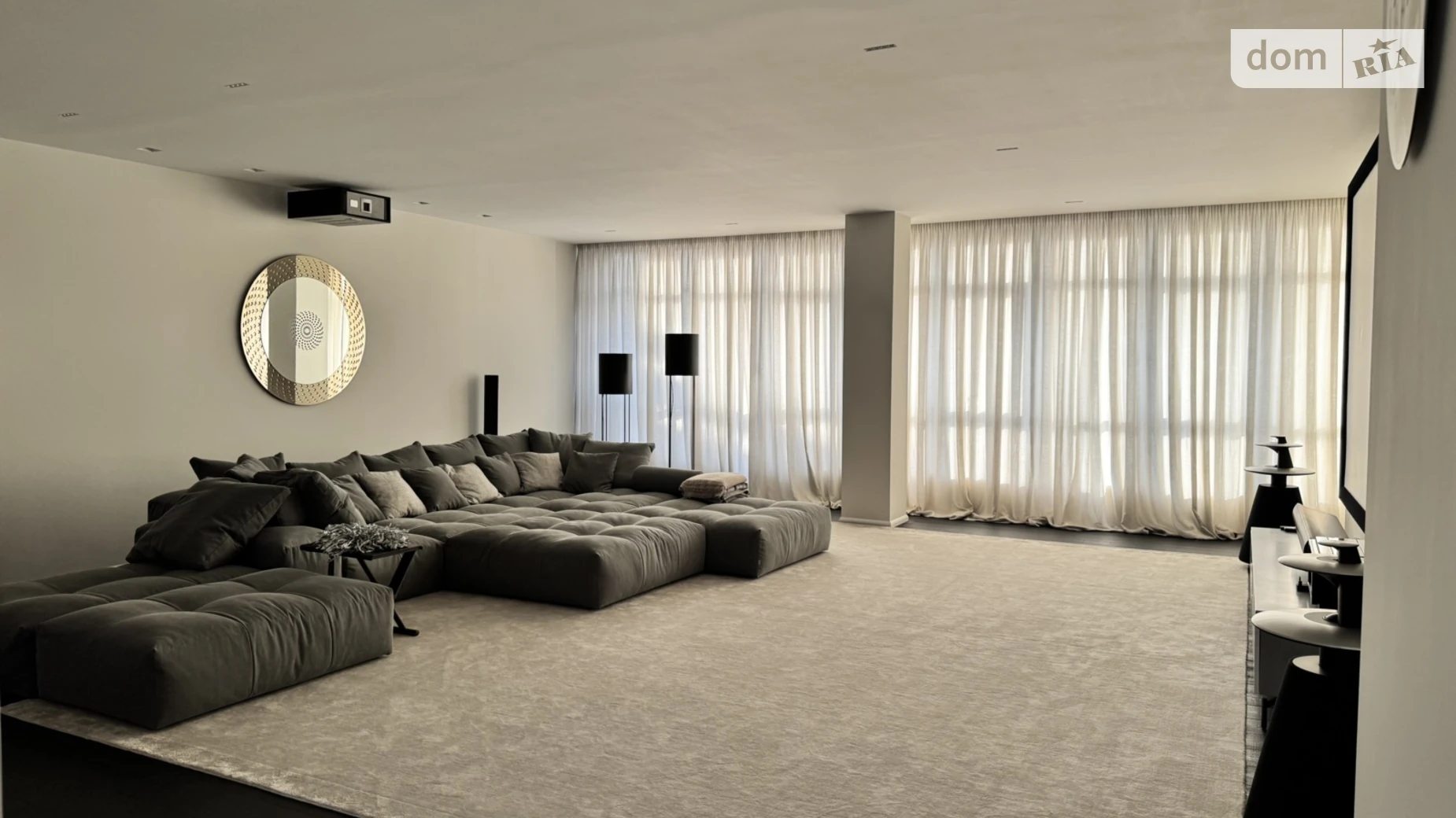 Продається 2-кімнатна квартира 262 кв. м у Києві, вул. Андрія Верхогляда(Драгомирова), 5 - фото 2