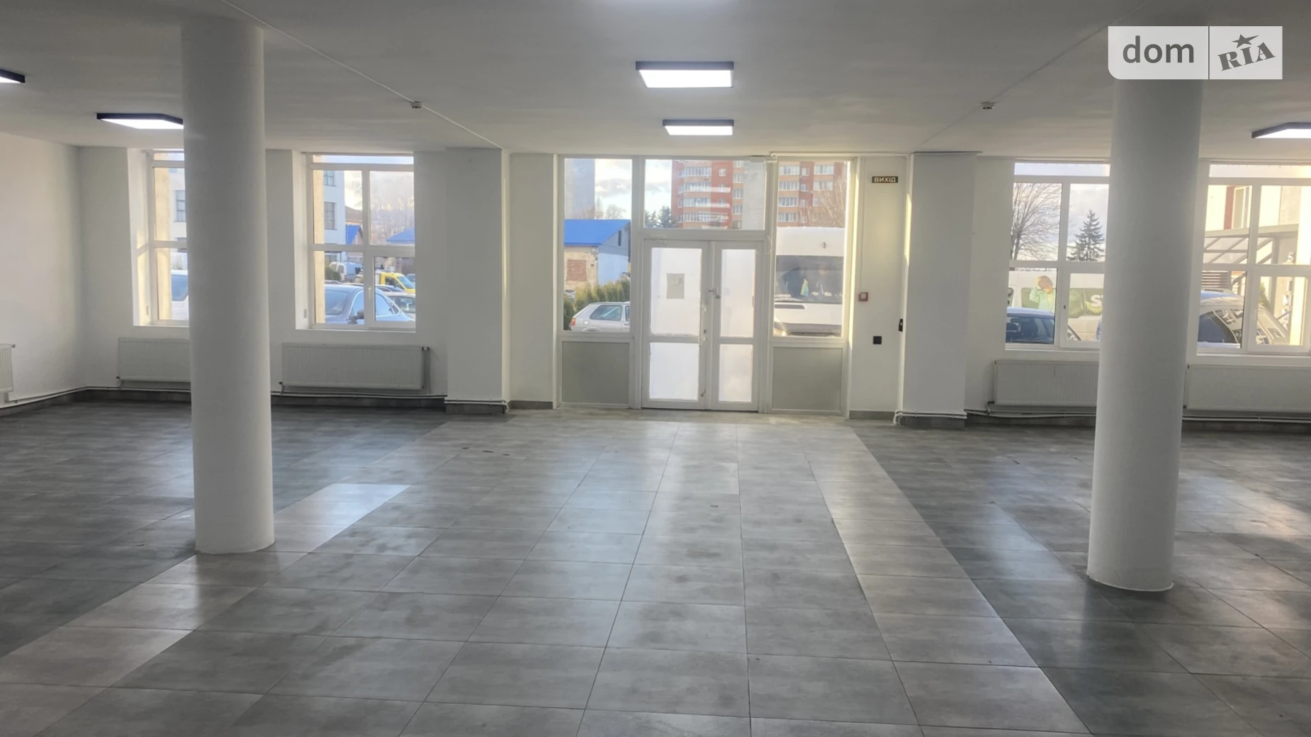 Здається в оренду офіс 163.5 кв. м в бізнес-центрі, цена: 49050 грн - фото 2