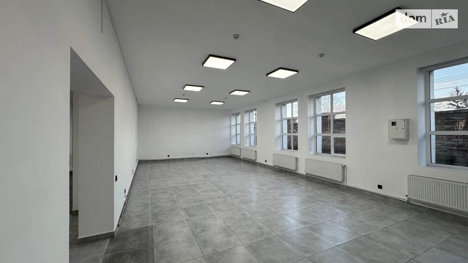 Здається в оренду приміщення вільного призначення 242 кв. м в 2-поверховій будівлі, цена: 66550 грн - фото 2