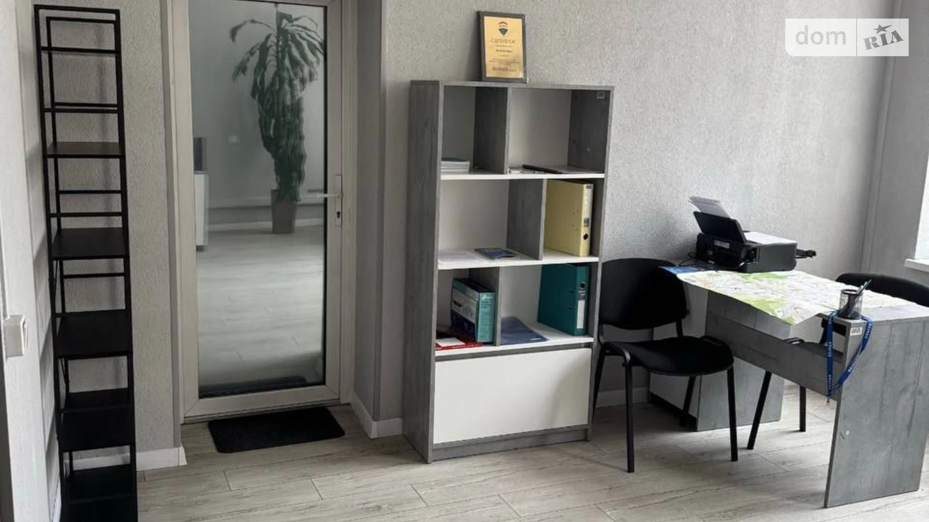 Здається в оренду офіс 45 кв. м в бізнес-центрі, цена: 550 $ - фото 2