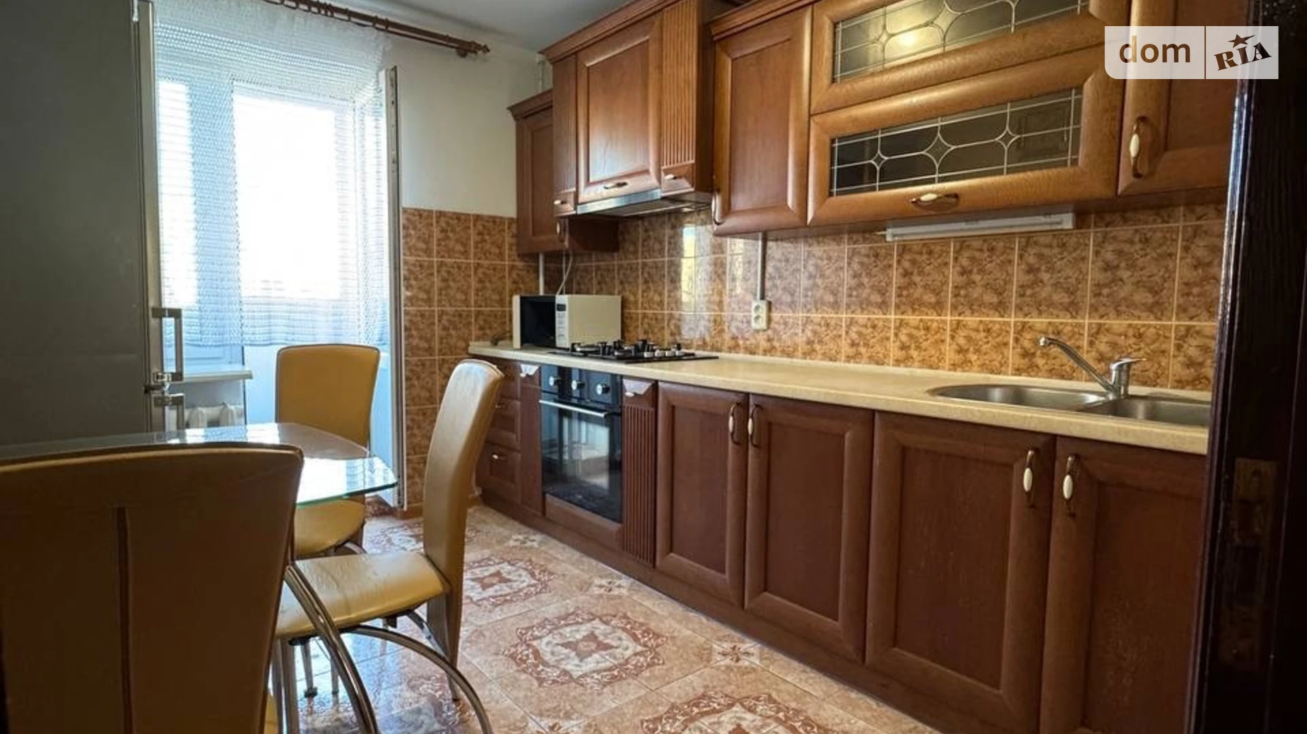 3-комнатная квартира 65 кв. м в Тернополе, ул. Будного Степана, 30 - фото 3