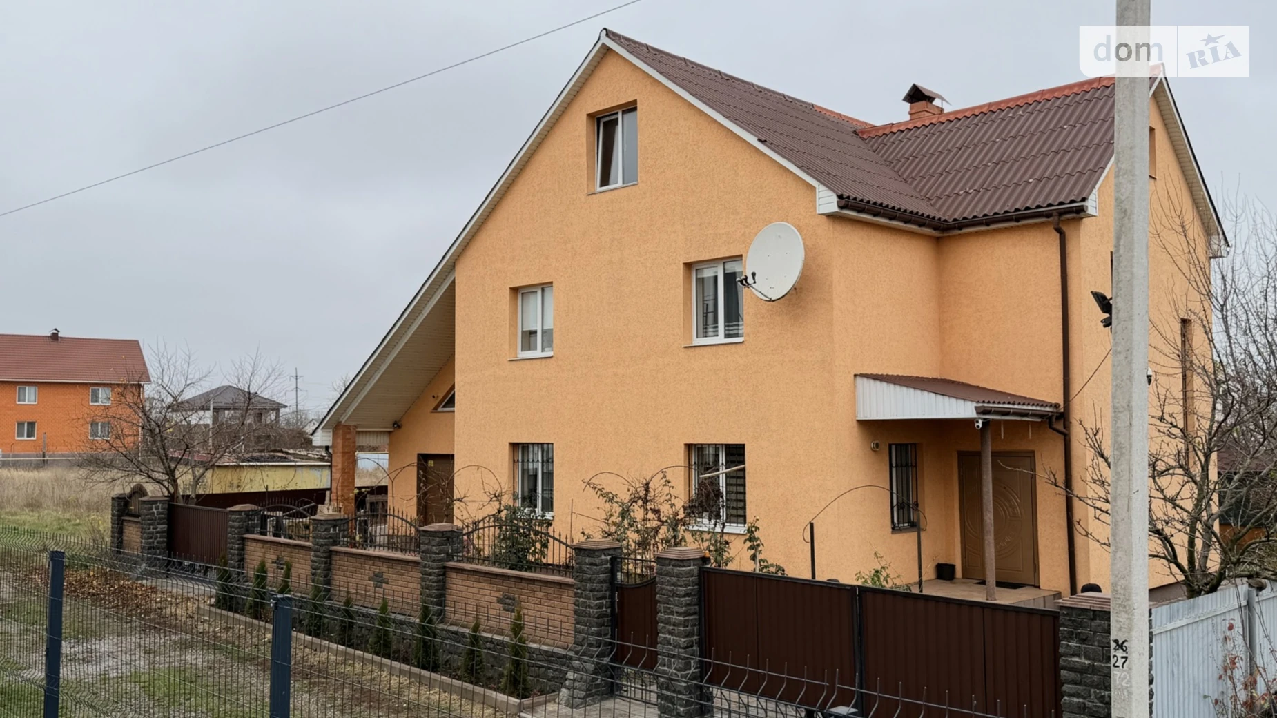 Продается дом на 2 этажа 160 кв. м с гаражом, цена: 210000 $ - фото 2