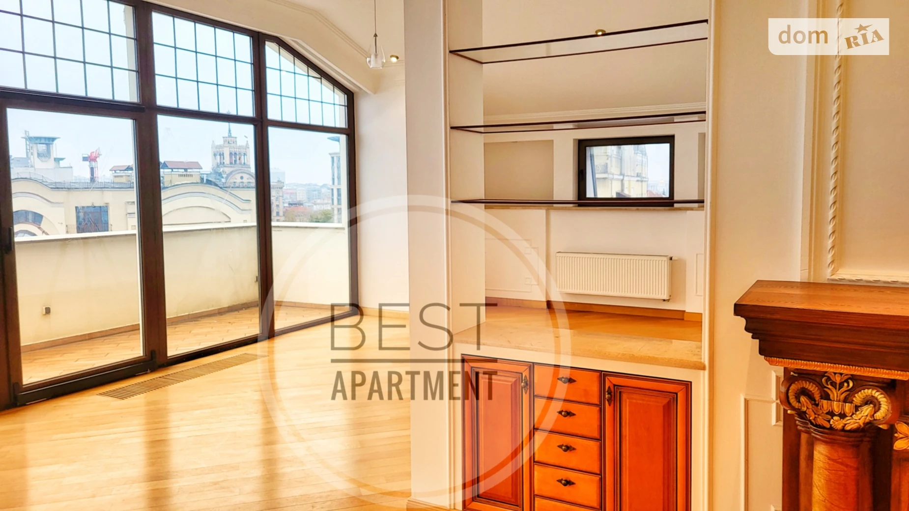 Продается 3-комнатная квартира 211.9 кв. м в Киеве, ул. Круглоуниверситетская, 18/2 - фото 2