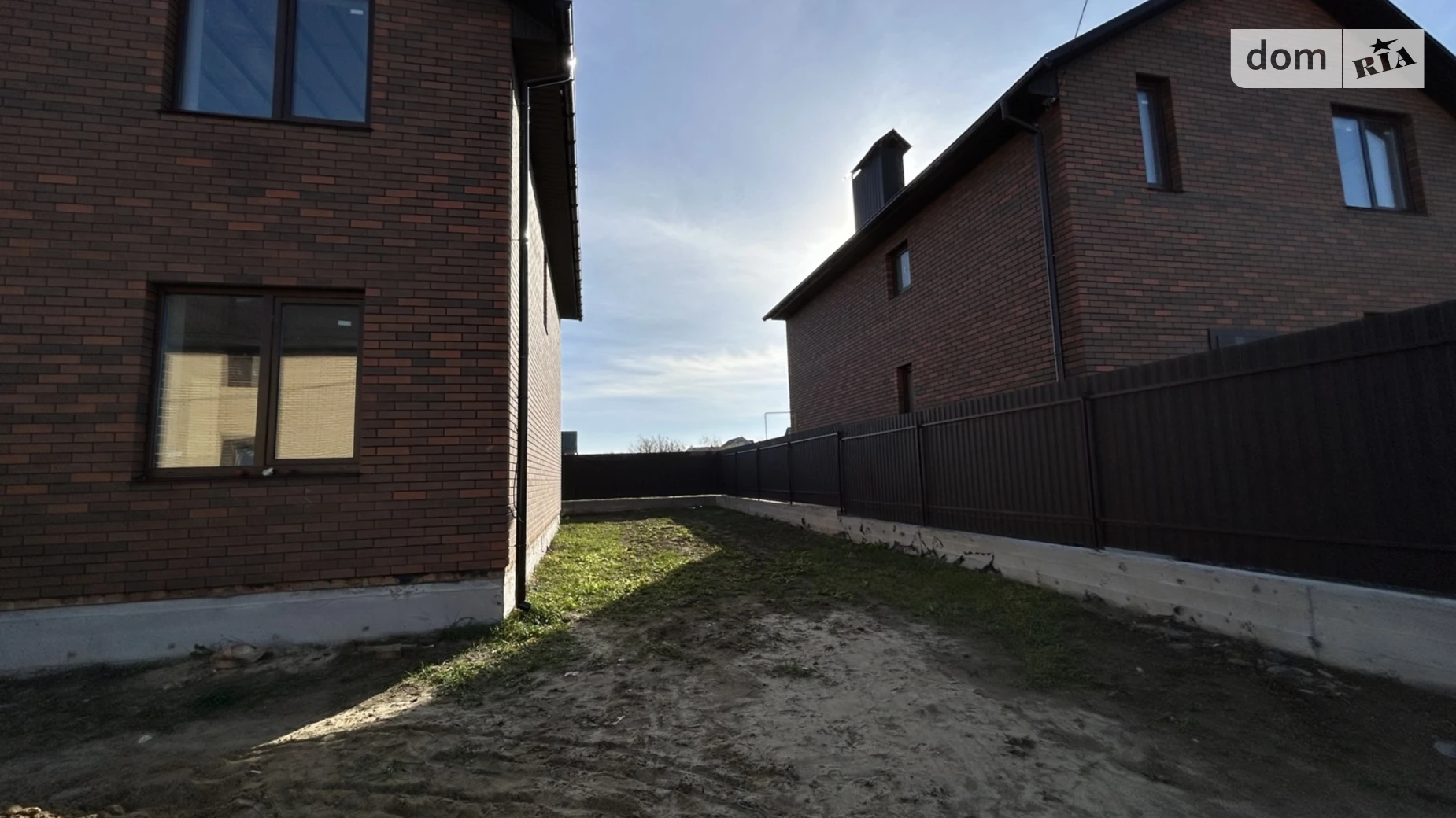 Продается дом на 2 этажа 107 кв. м с мансардой, цена: 89000 $ - фото 2