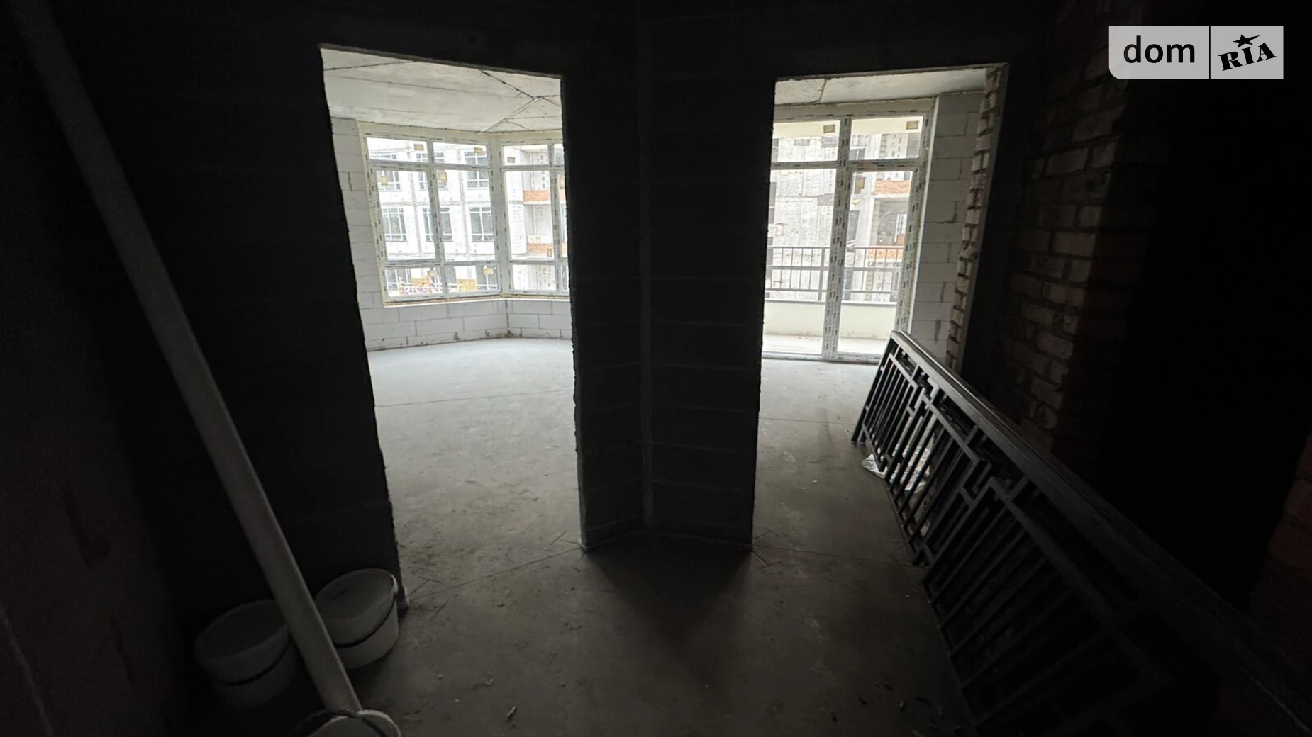 Продається 2-кімнатна квартира 39 кв. м у Ірпені, вул. Ольги Кобилянської(Достоєвського), 1В/37 - фото 2