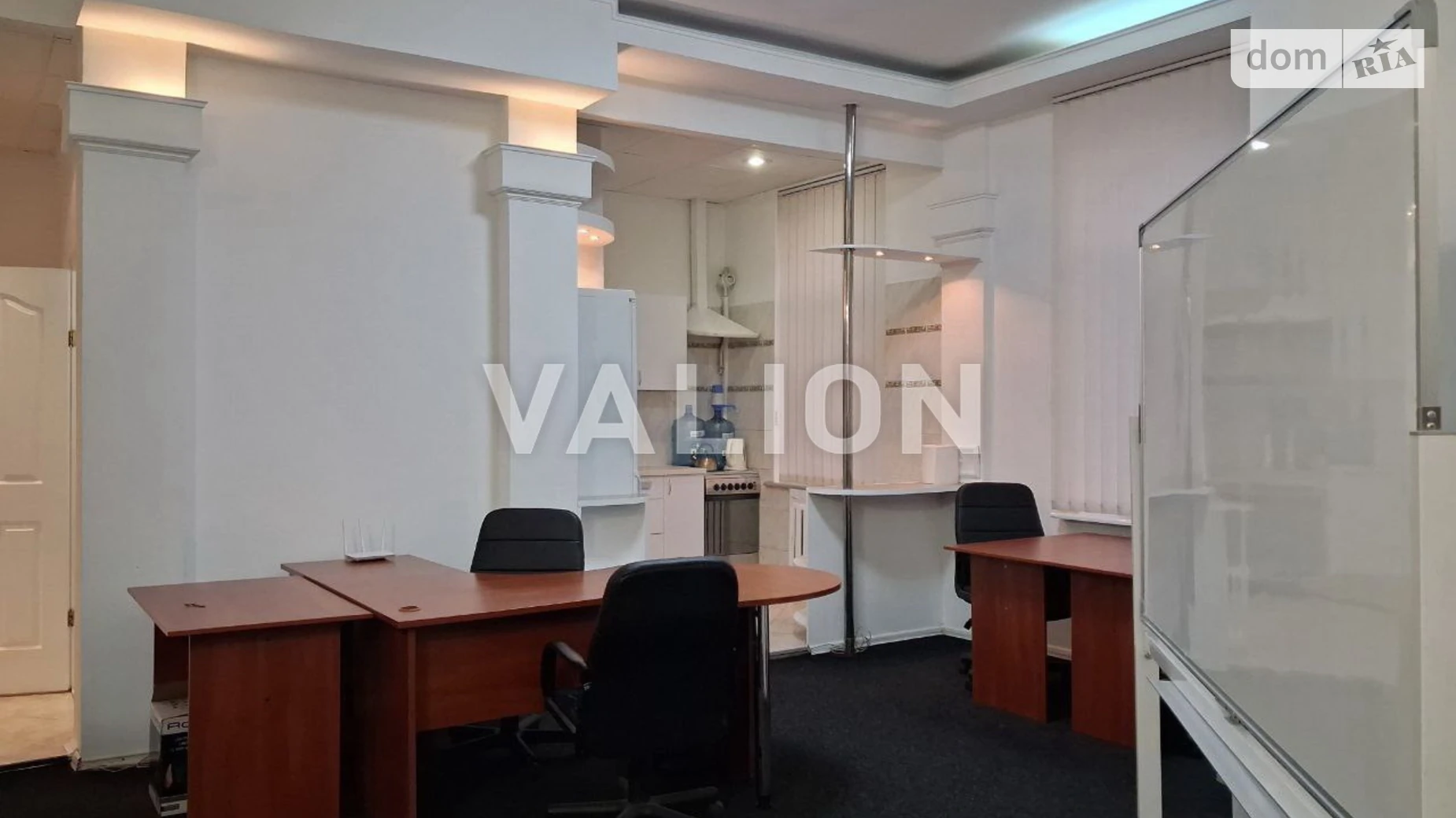 Сдается в аренду офис 80 кв. м в бизнес-центре, цена: 600 $ - фото 2