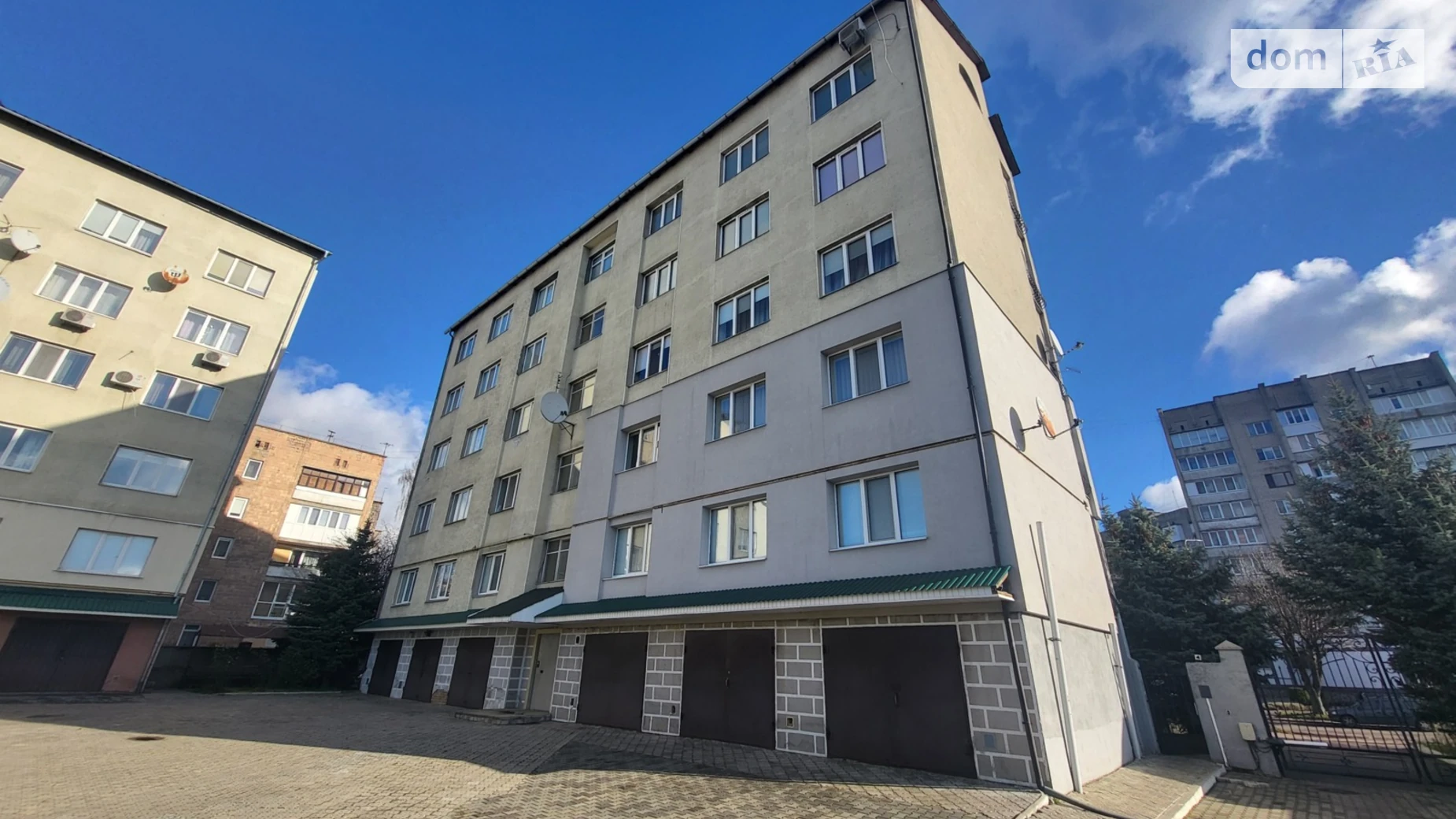 5-комнатная квартира 297 кв. м в Луцке, ул. Стрелковая, 21 - фото 2