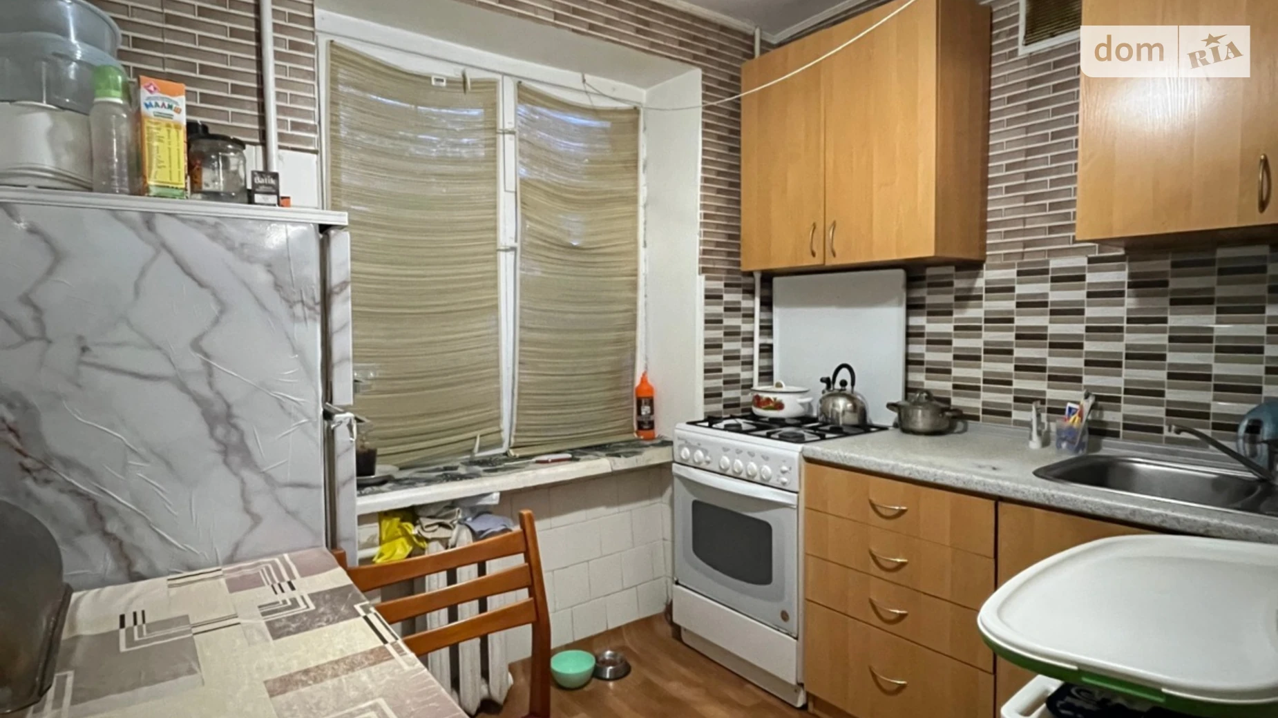 Продается 3-комнатная квартира 61.7 кв. м в Чернигове, ул. Защитников Украины - фото 2