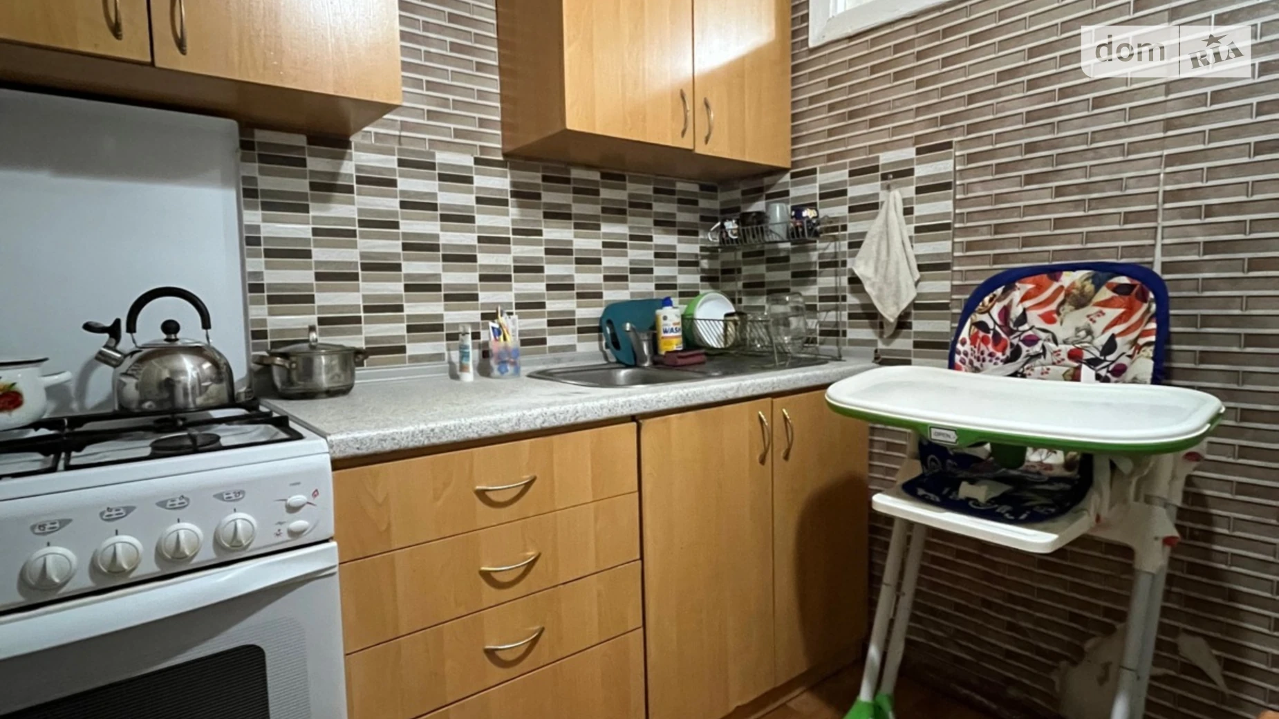 Продается 3-комнатная квартира 61.7 кв. м в Чернигове, ул. Защитников Украины - фото 3