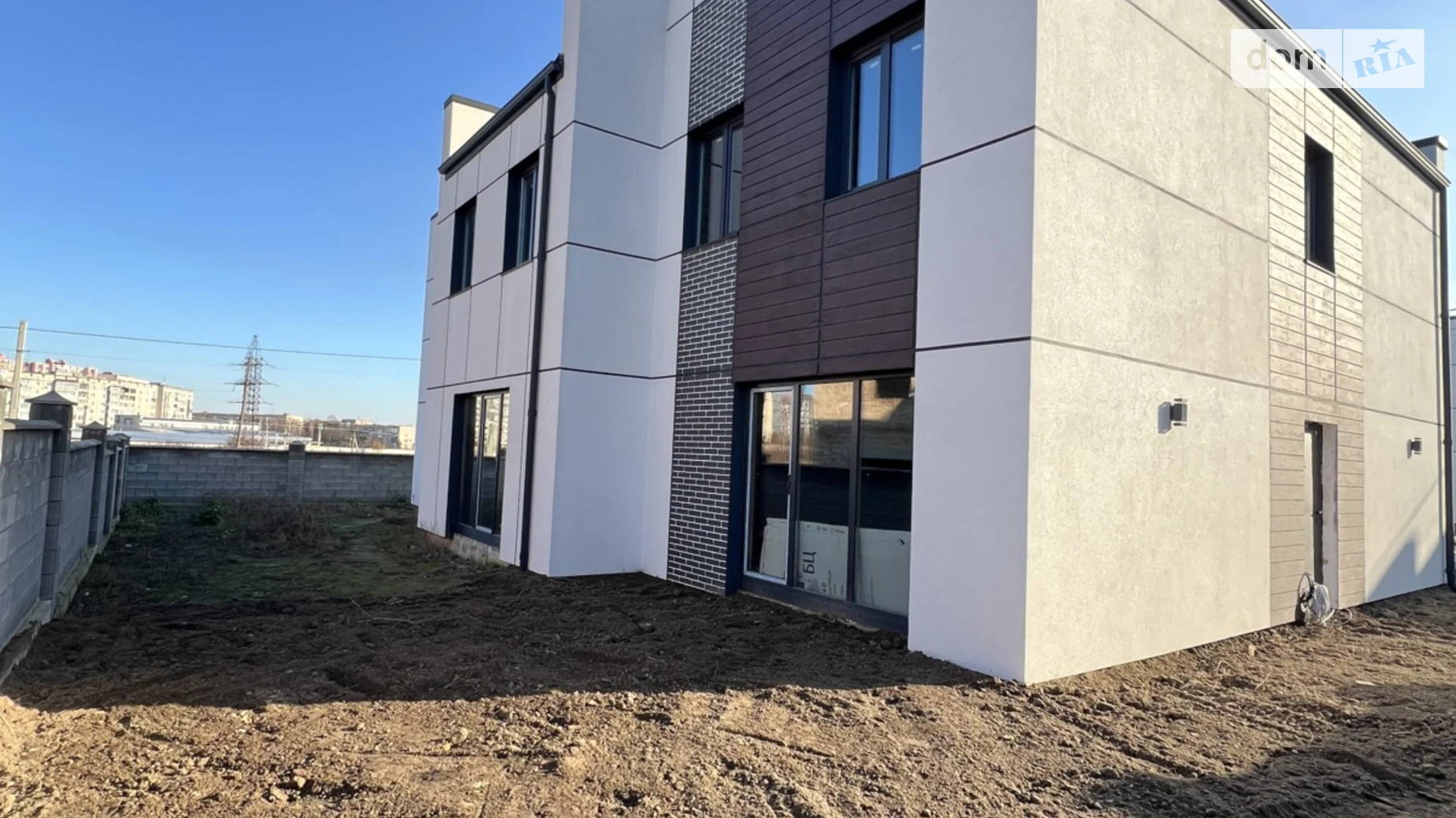 ул. Кулика и Гудачека(Макарова) Авторынок Ровно, цена: 57000 $ - фото 2