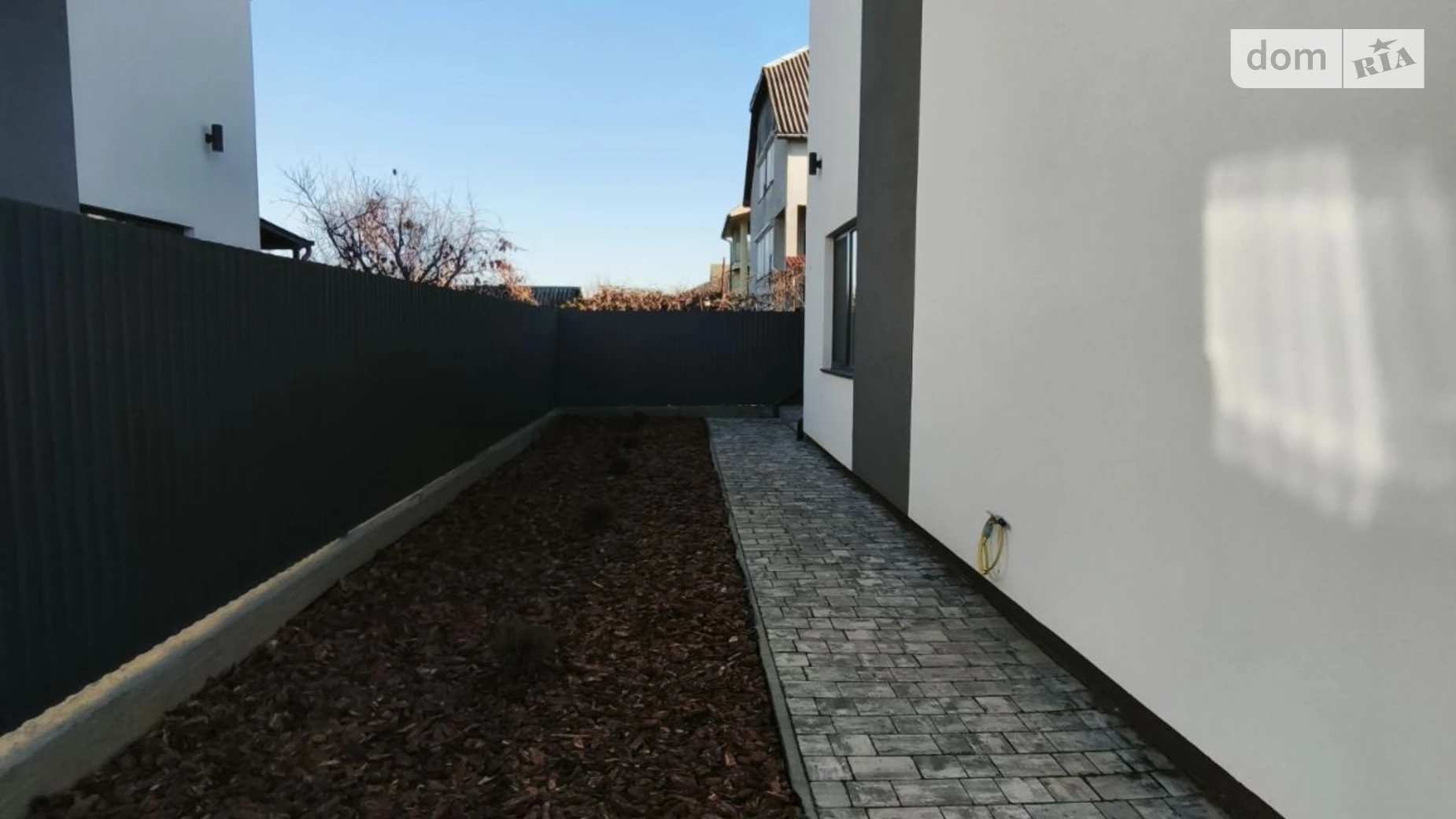 Сдается в аренду дом на 2 этажа 130 кв. м с гаражом, цена: 1300 $ - фото 5