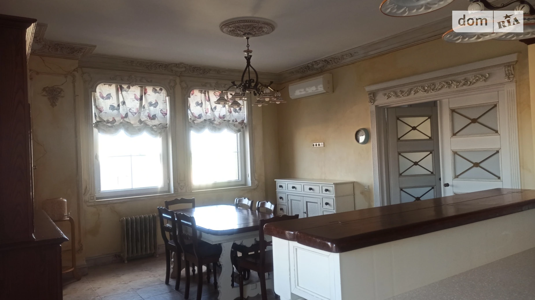 Продается 4-комнатная квартира 211.3 кв. м в Киеве, ул. Олеся Гончара, 35 - фото 2