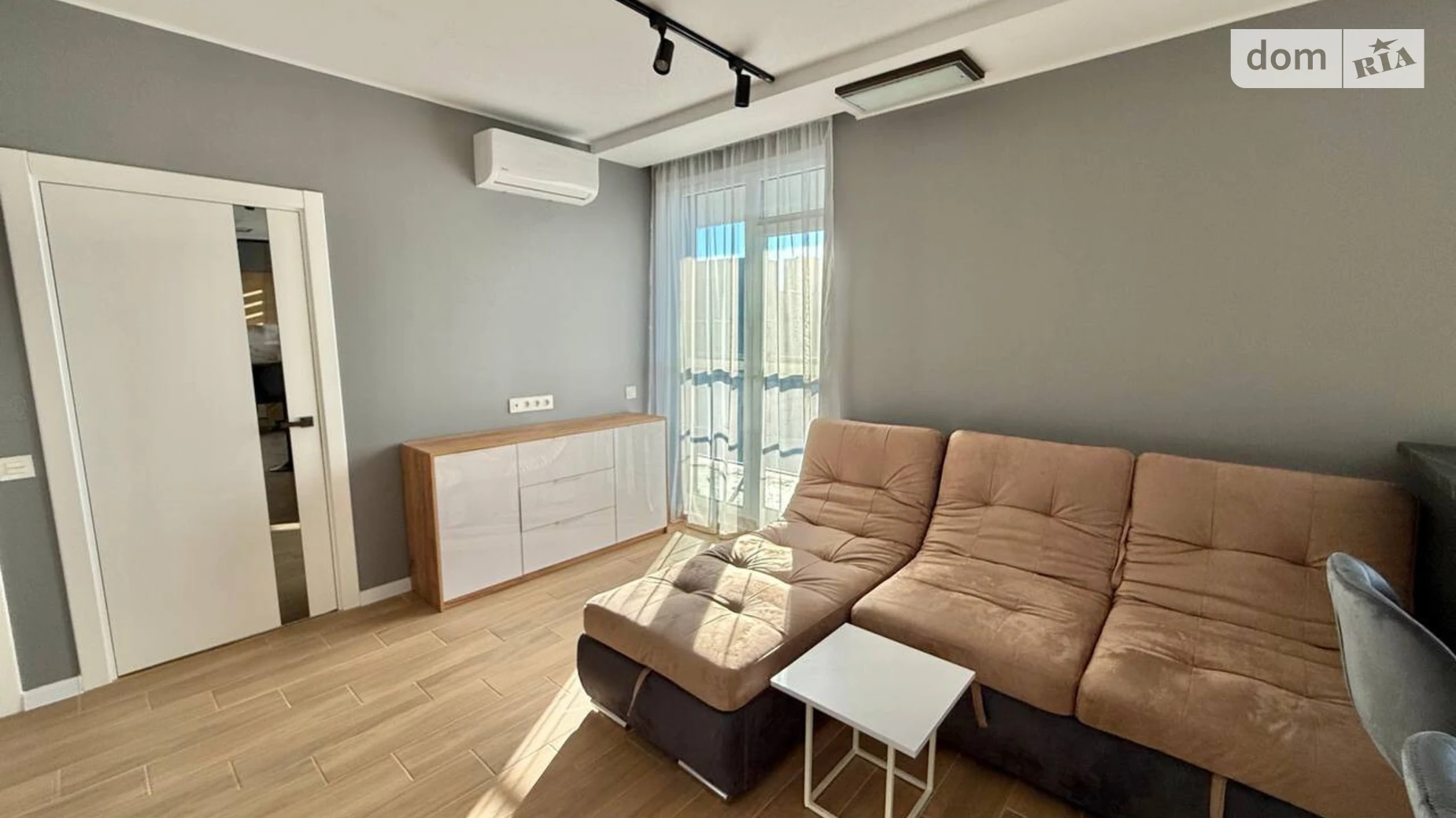 Сдается в аренду 2-комнатная квартира 65 кв. м в Львове, ул. Топольная, 4Б - фото 2