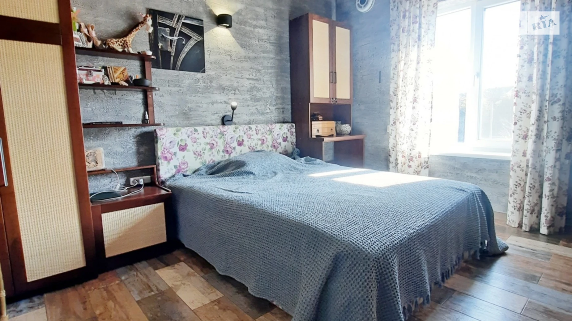 Продается одноэтажный дом 147 кв. м с мансардой, цена: 190000 $ - фото 2