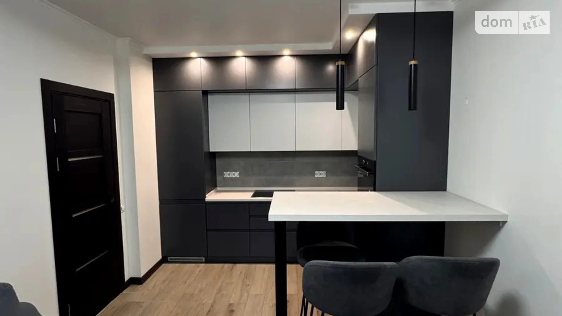 Продается 2-комнатная квартира 44 кв. м в Киеве, ул. Драгоманова, 10 - фото 2