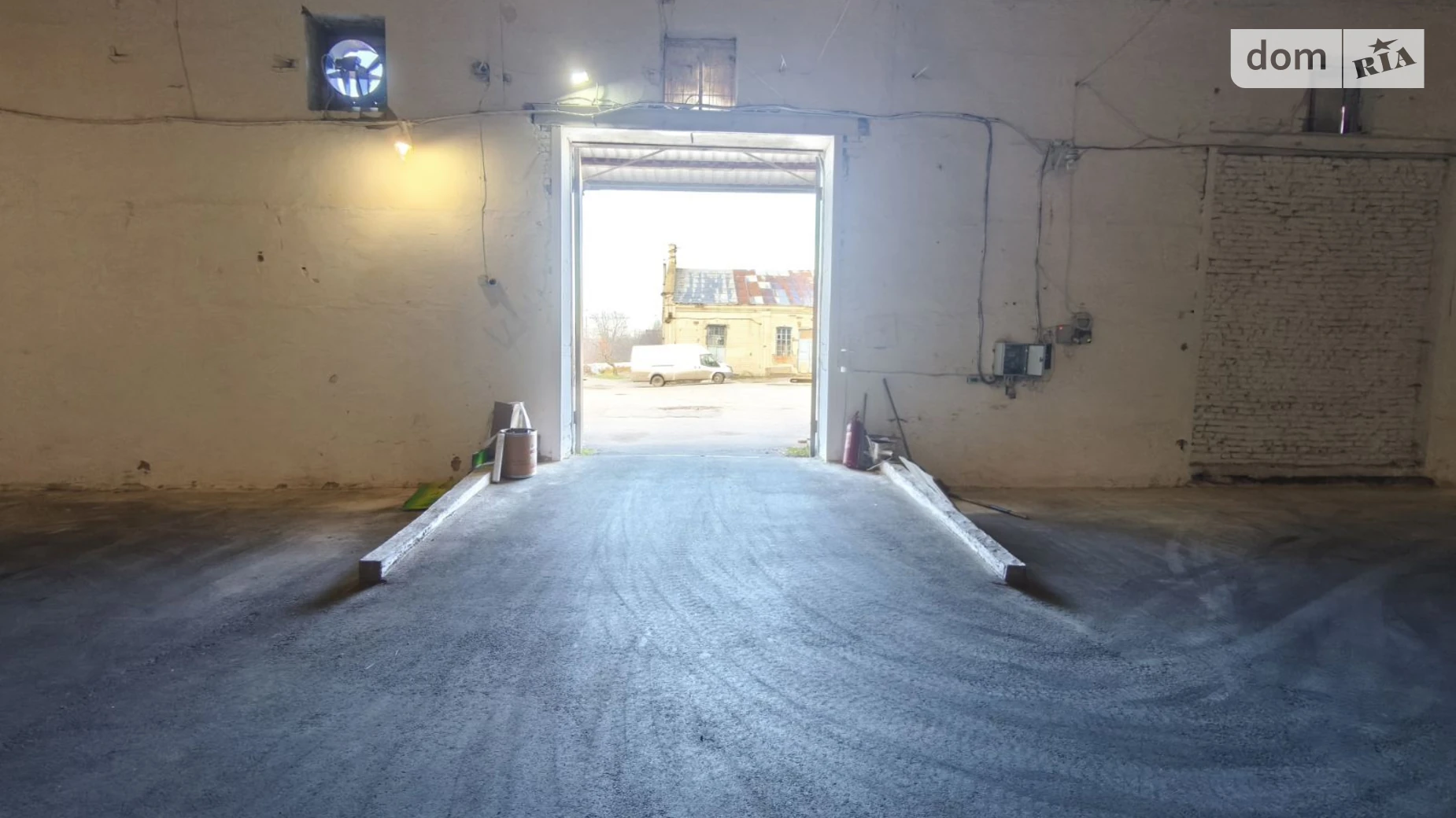 Здається в оренду об'єкт сфери послуг 410 кв. м в 1-поверховій будівлі, цена: 45510 грн - фото 4