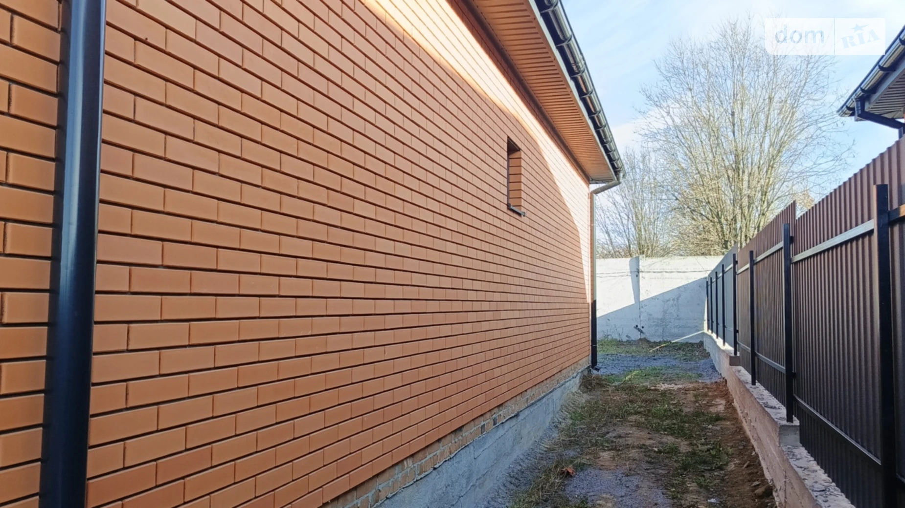 Продается одноэтажный дом 98 кв. м с бассейном, цена: 92000 $ - фото 3