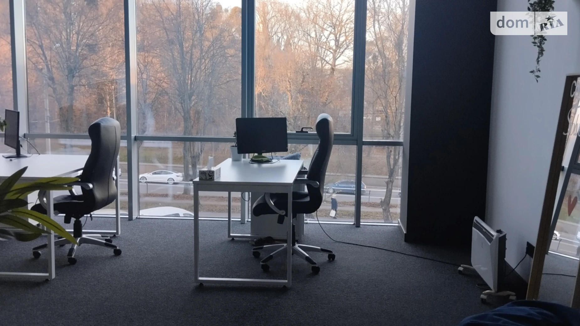 Сдается в аренду офис 400 кв. м в бизнес-центре, цена: 500 $ - фото 4