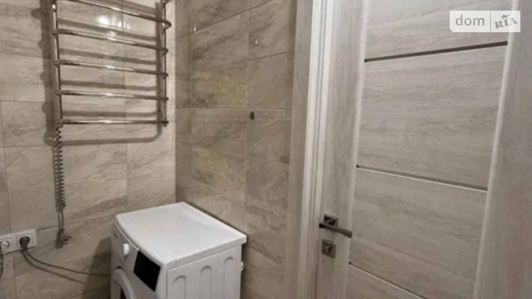 Продається 1-кімнатна квартира 47 кв. м у Коцюбинському, вул. Доківська, 10 корпус 7 - фото 2