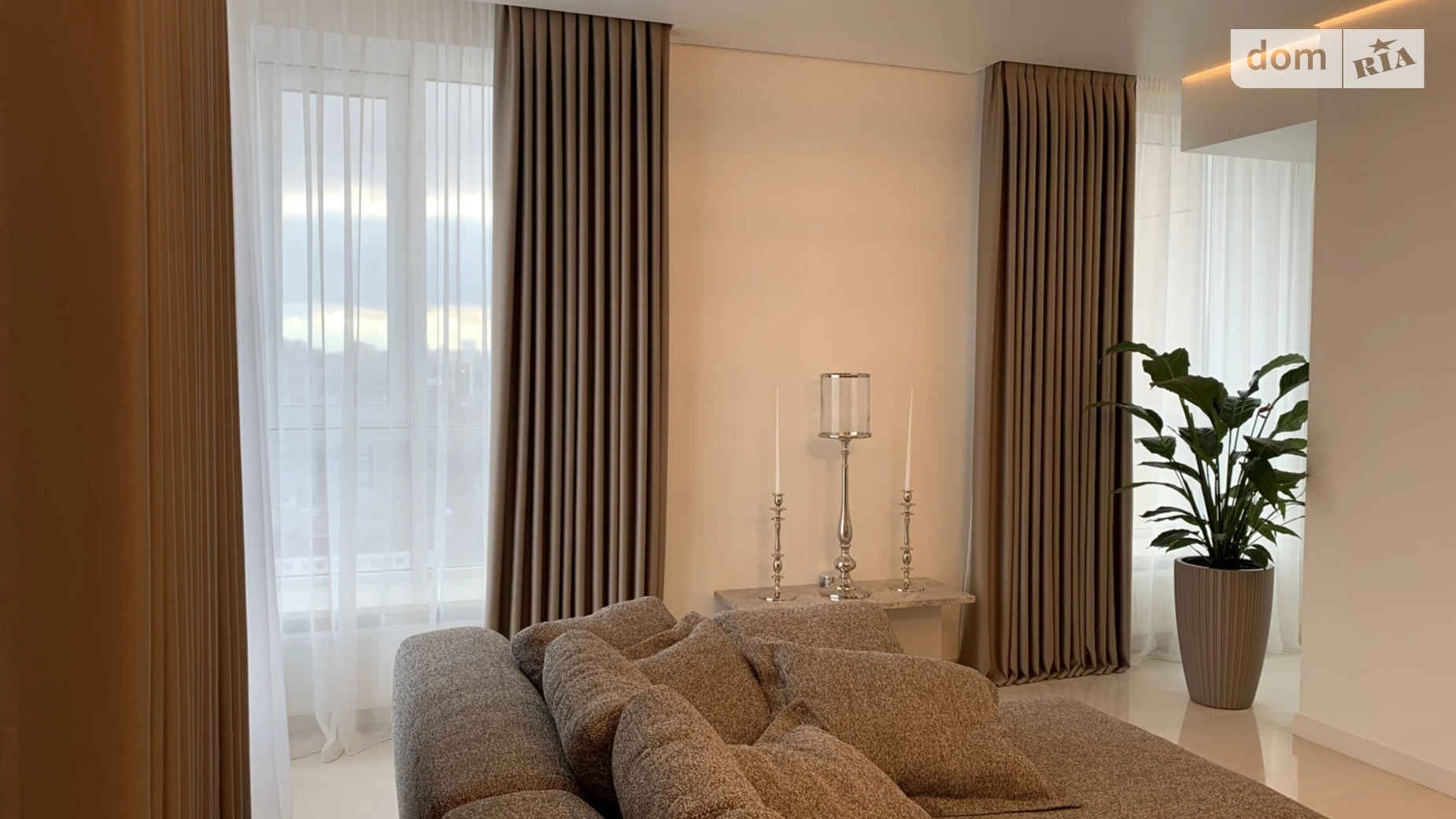 Продается 2-комнатная квартира 184.2 кв. м в Киеве, ул. Антоновича(Горького), 109 - фото 2