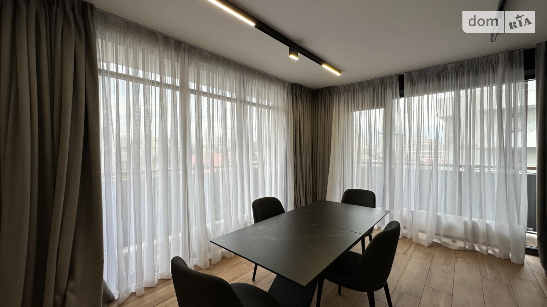 Сдается в аренду 1-комнатная квартира 75 кв. м в Одессе, ул. Валерия Самофалова, 8 - фото 2