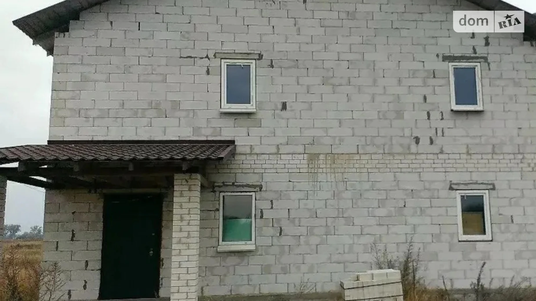 Продается дом на 2 этажа 220 кв. м с баней/сауной, цена: 47000 $ - фото 2