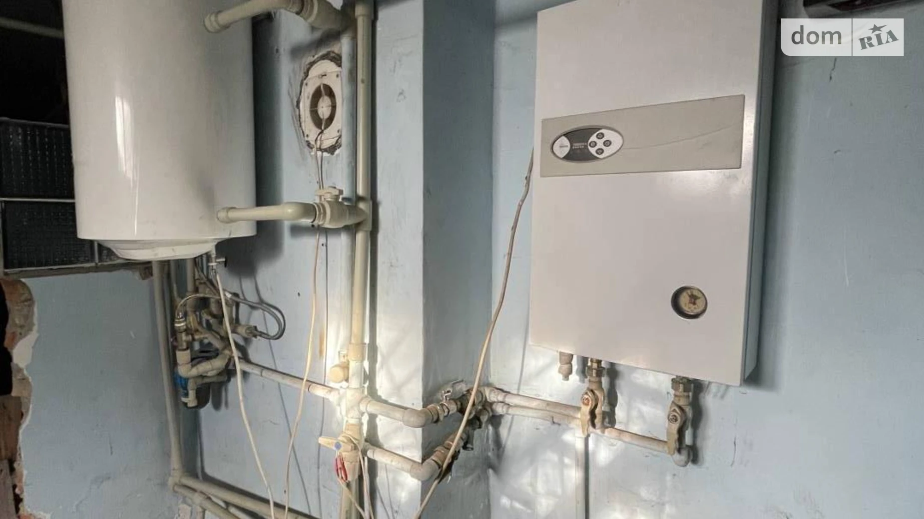 Продается дом на 2 этажа 225 кв. м с участком, цена: 120000 $ - фото 4