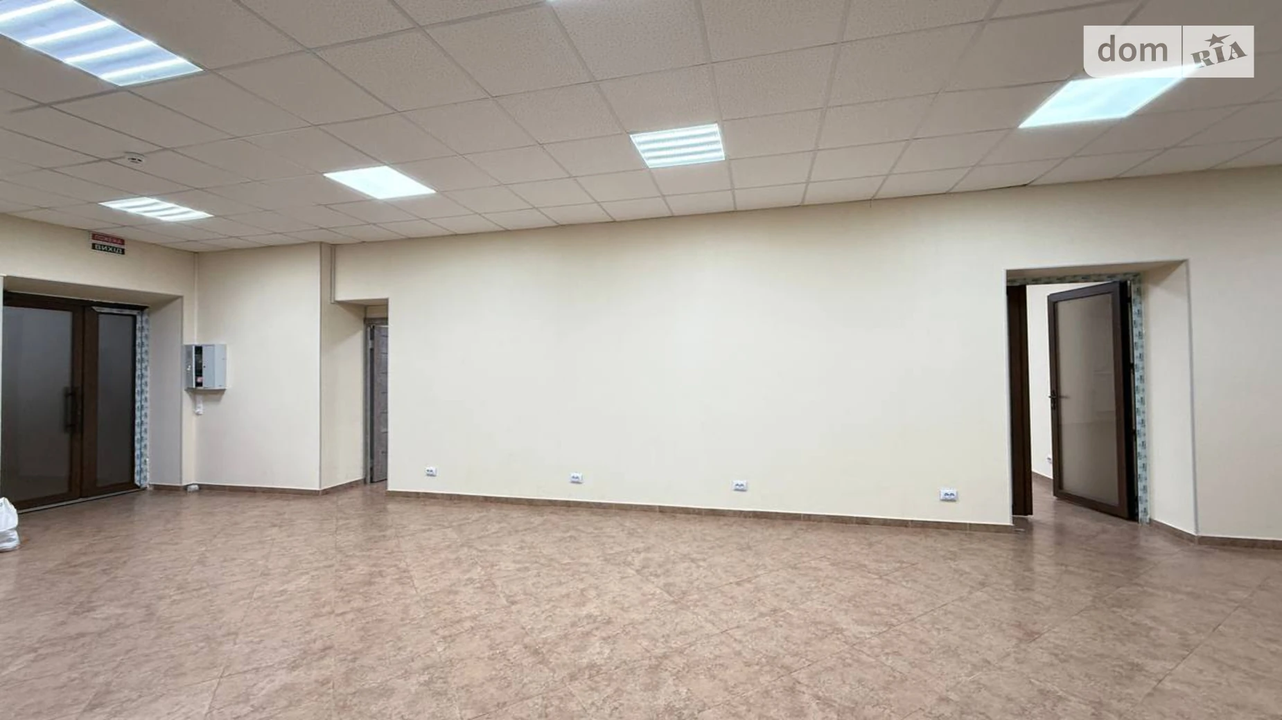 Сдается в аренду офис 145 кв. м в бизнес-центре, цена: 1000 $ - фото 2