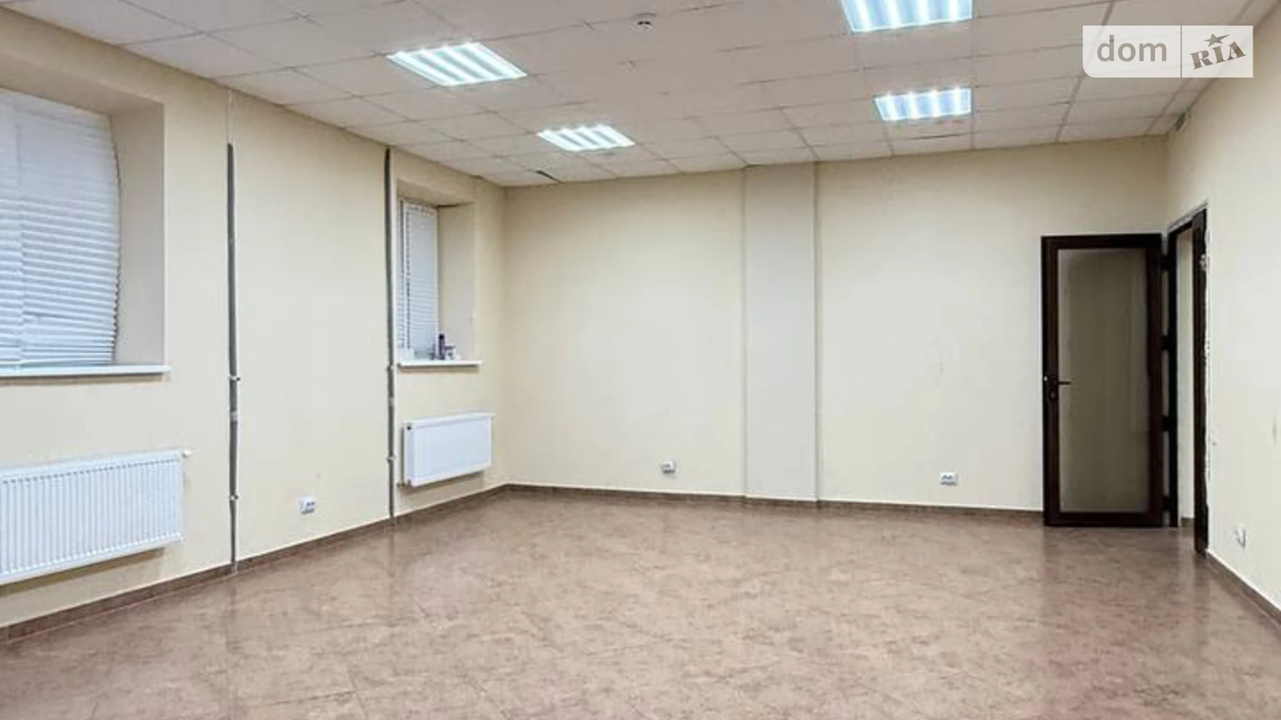 Сдается в аренду офис 145 кв. м в бизнес-центре, цена: 1000 $ - фото 5